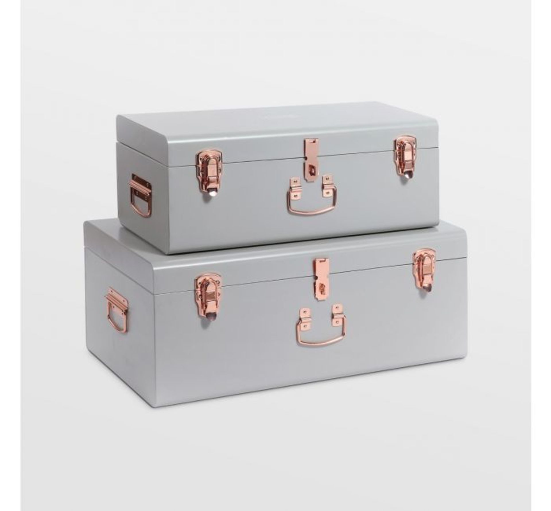 (HZ6) Grey Storage Trunks - Set of 2 Set of 2 vintage-style storage trunks - a sophisticated a... - Image 2 of 3