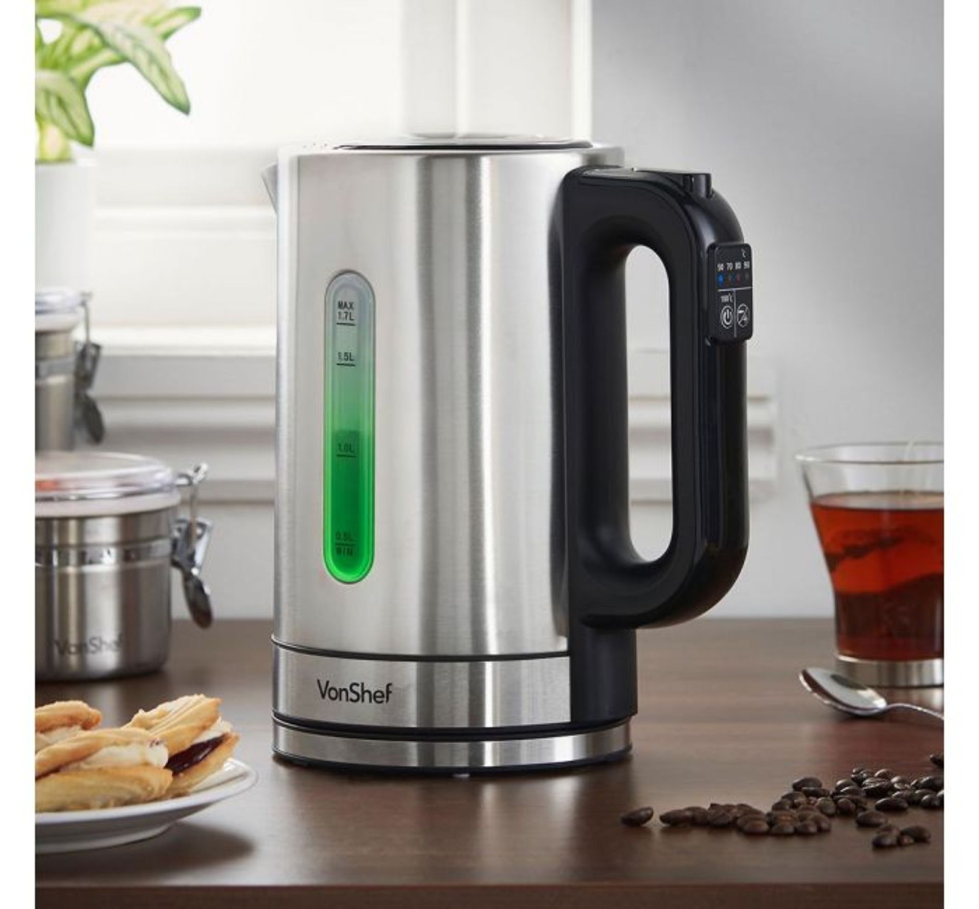 (HZ22) Variable Temperature Kettle Boil the perfect brew with five temperature settings rangin...