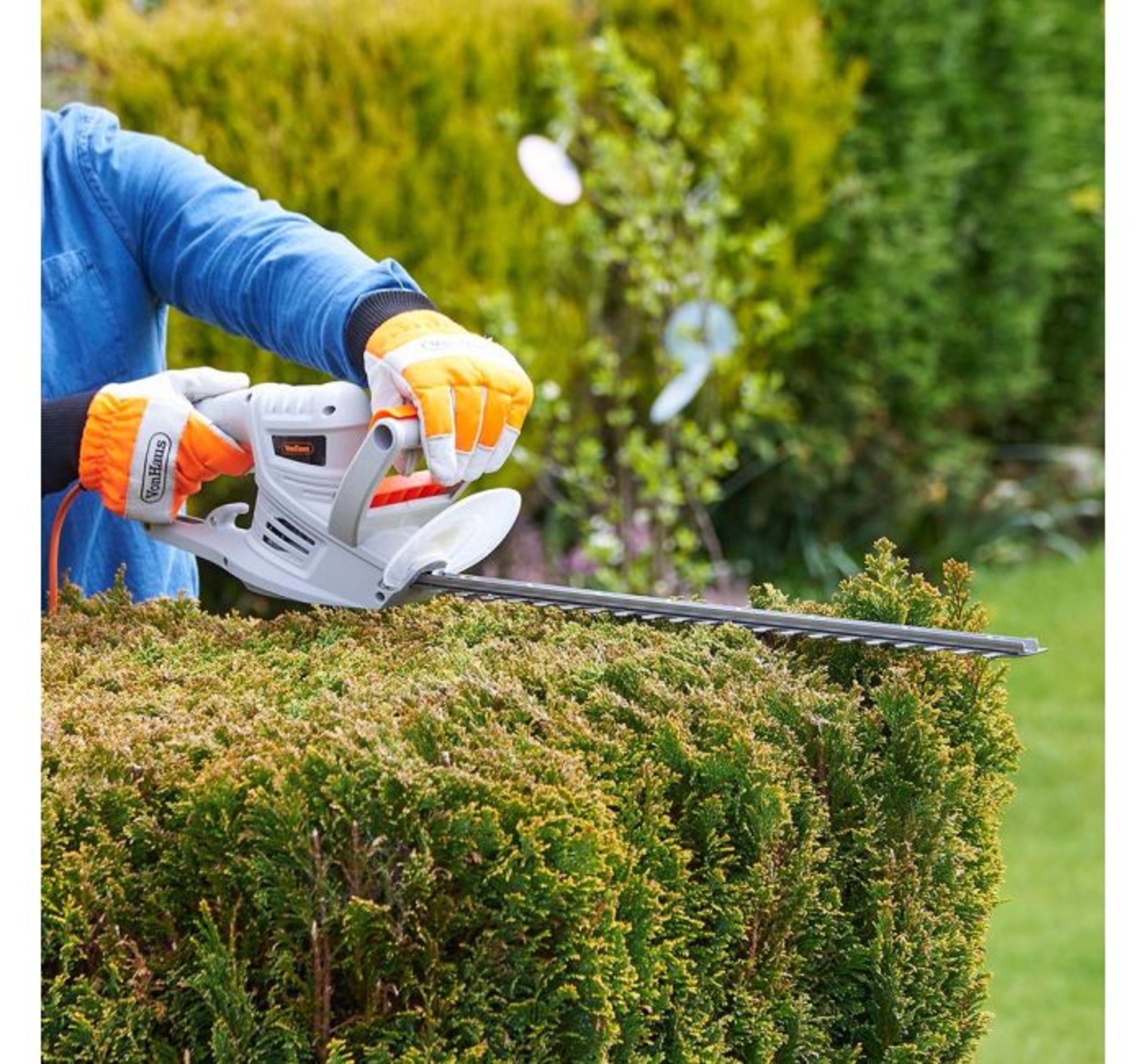 (F57) 550W Hedge Trimmer Lightweight at only 3.2kg with a powerful 550W motor and precision bl... - Image 3 of 3