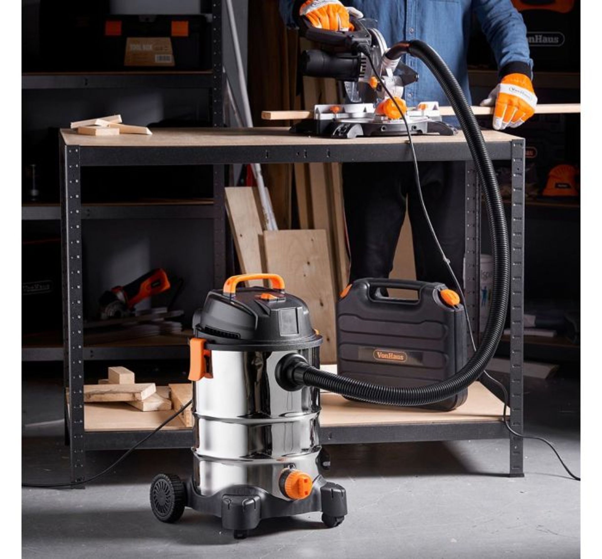(F25) 30L Wet & Dry Vacuum Designed for heavy duty cleaning jobs, this multi-use 30L Wet & Dry... - Image 3 of 3