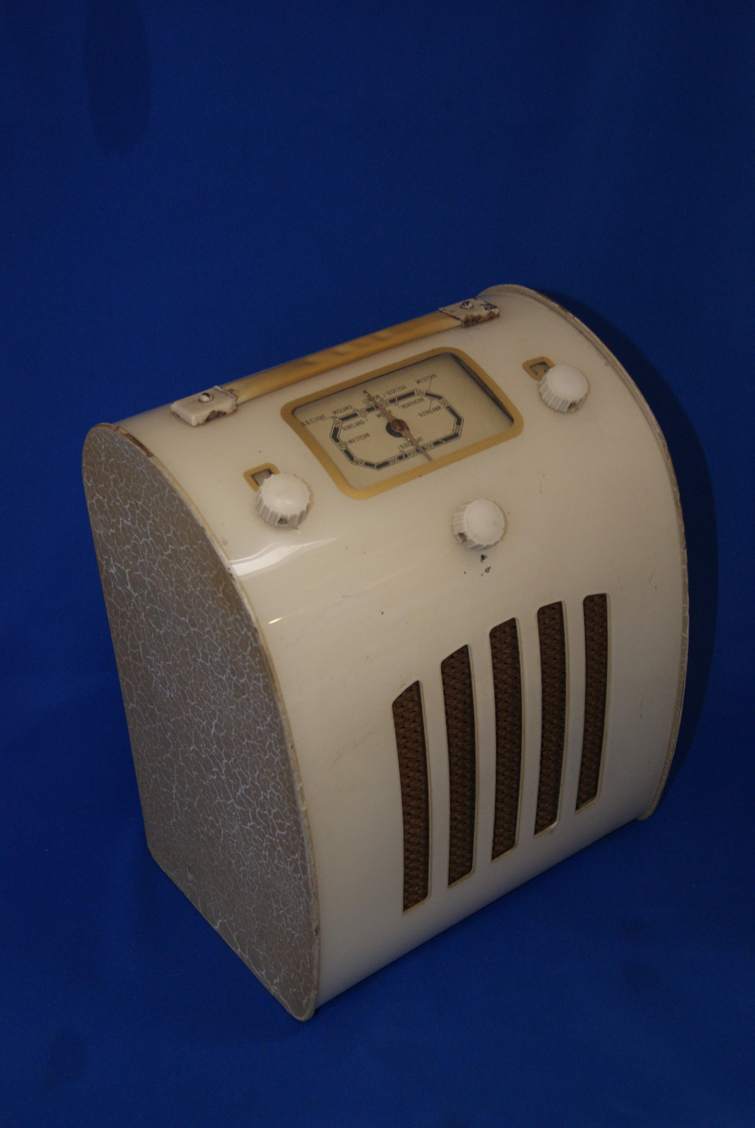 Art deco Vintage Ever Ready Valve Radio 1930s 1940s