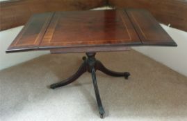 Antique Furniture 2 Leaf Side Table