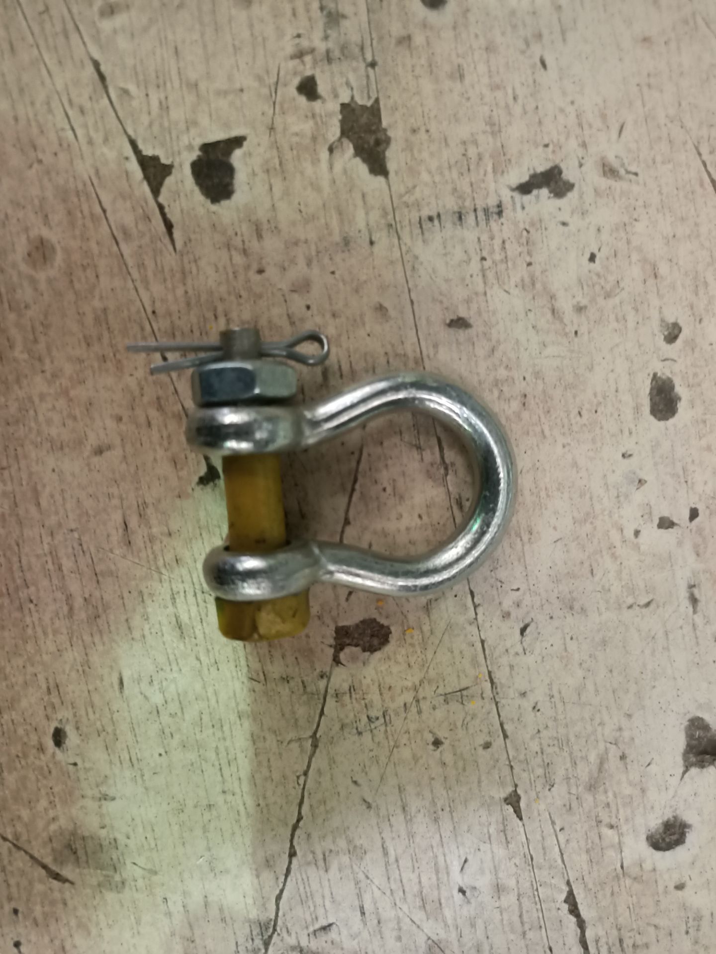 300 X 1 Ton Yellow Pin Safety Bow Shackles (Ypufsab1)