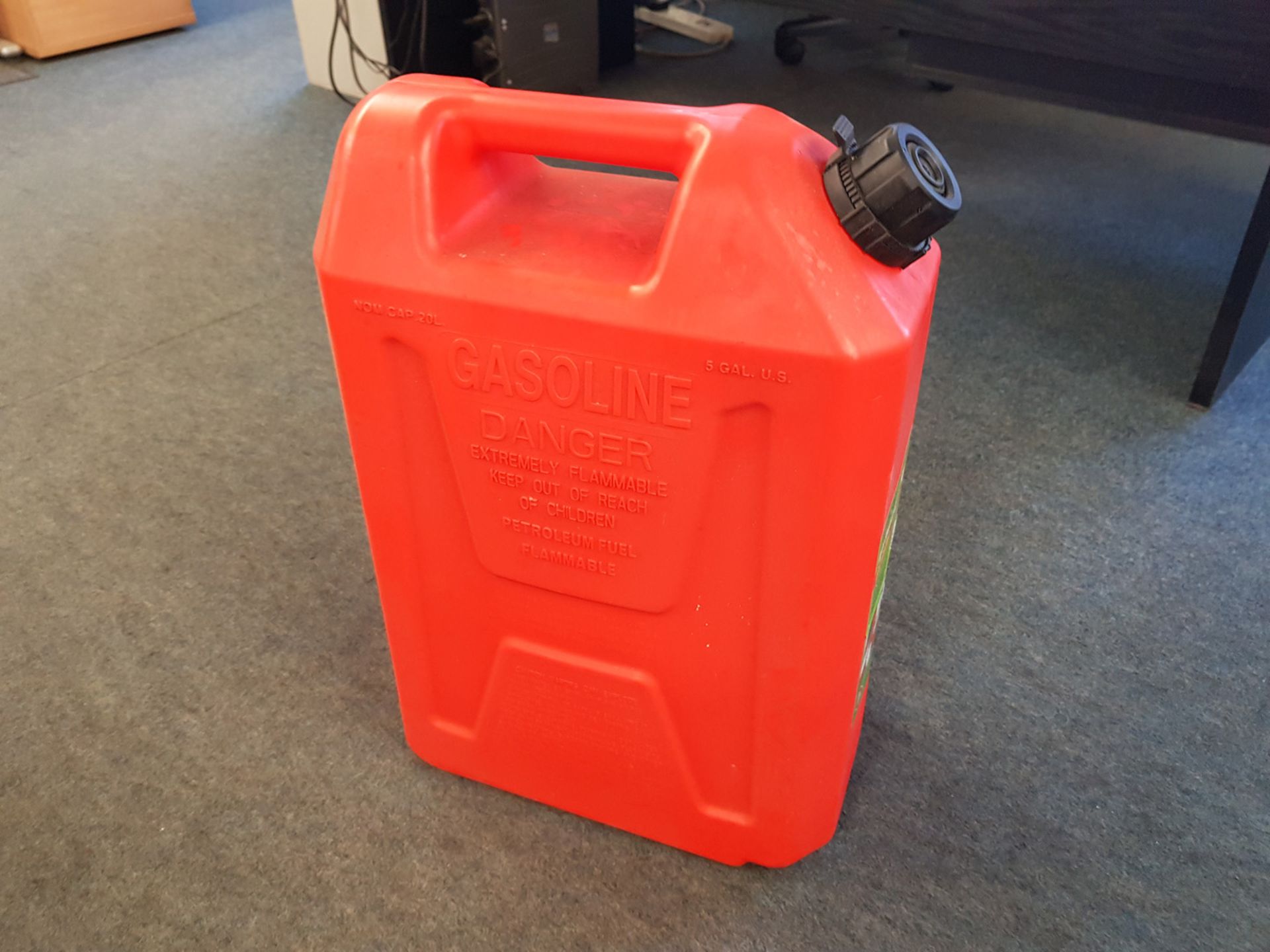 23 Litre Rigid Water Carrier (Zzwcr23)