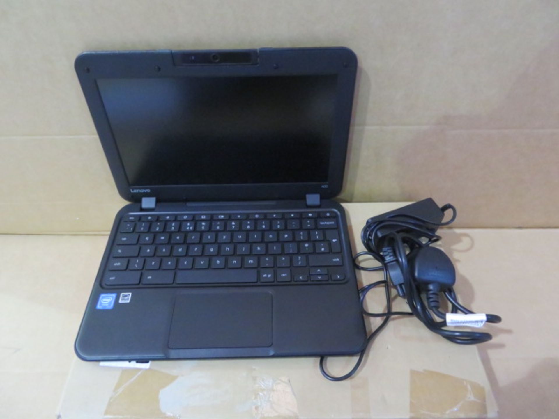 (25) 1 x Grade B - Lenovo N22 11.6 inch HD Chromebook Laptop Intel Celeron N3060, 2 GB RAM, 32 ... - Image 3 of 6