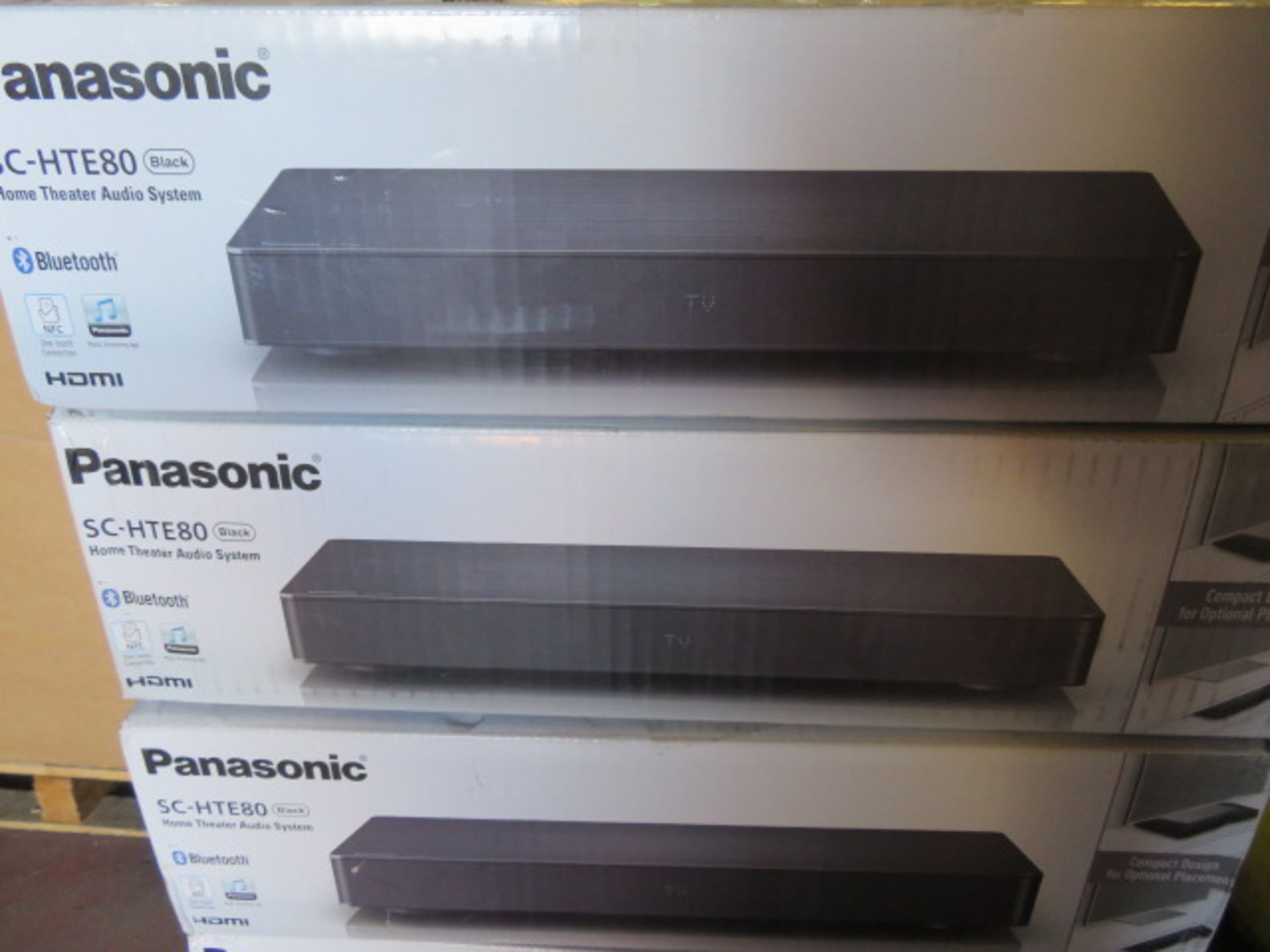 (29) 1 x Grade B - Panasonic SC-HTE80. Home Theater Audio System. Black with Bluetooth, HDMI, O...
