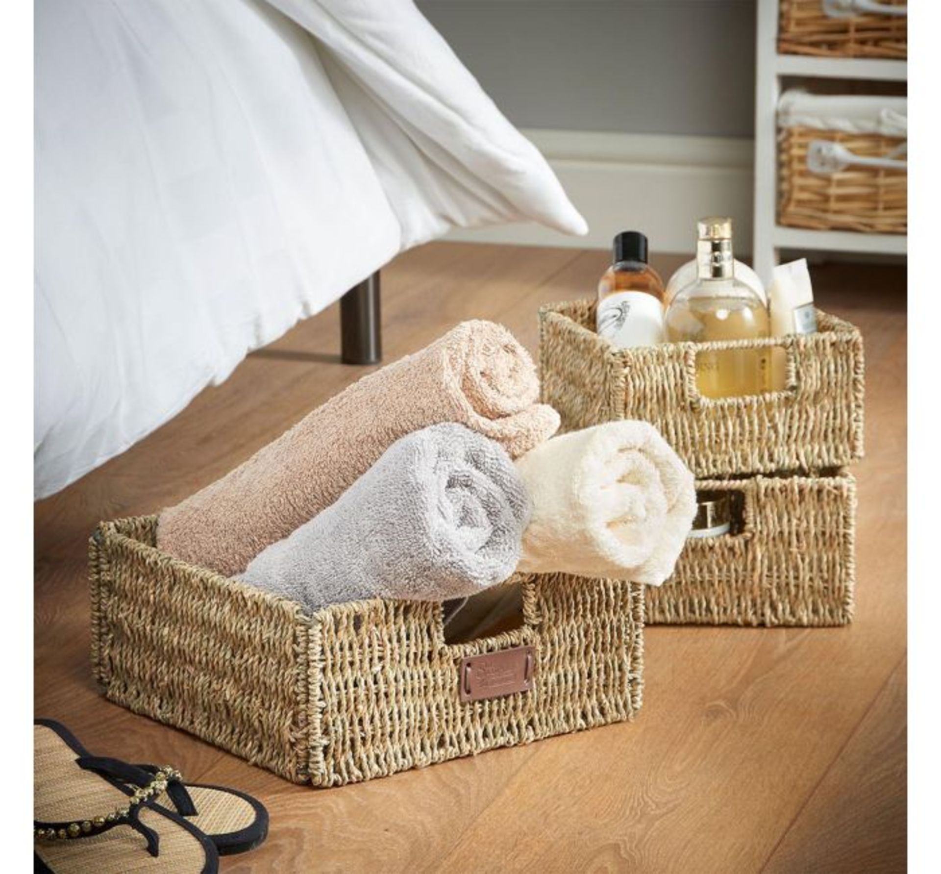 (AP152) Set of 3 Seagrass Baskets Great for storing a range of items including clothing, acces...