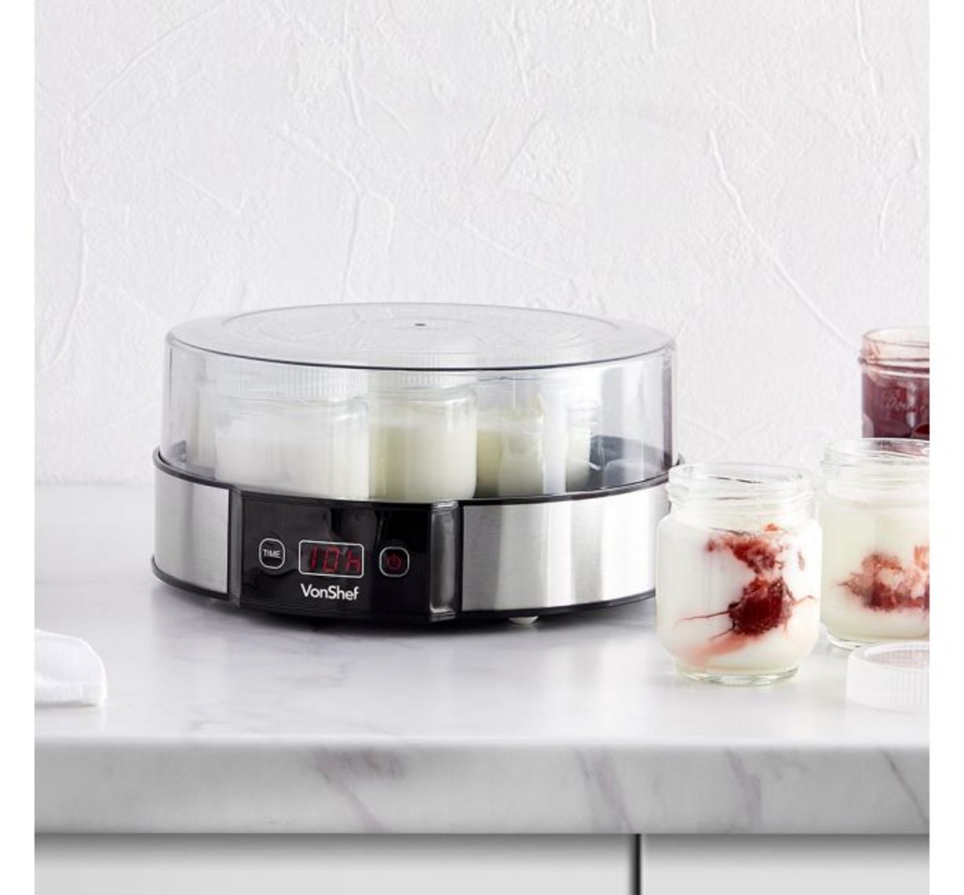 (AP67) Digital Yoghurt Maker & 7 Jars Simply add your ingredients and allow the processor to m... - Image 3 of 3