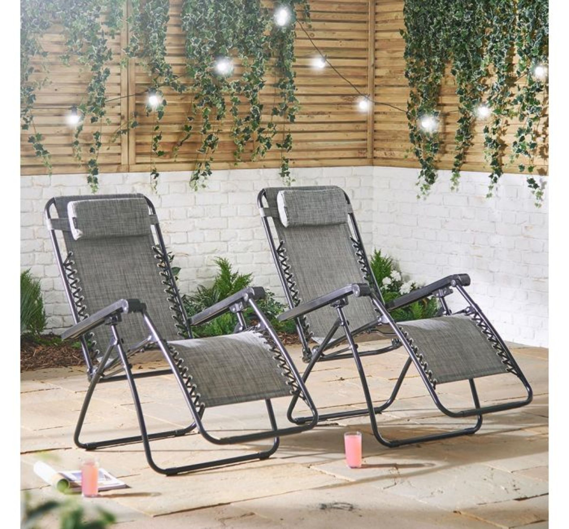 (AP21) Textoline Zero Gravity Chairs. Great for gardens, patios and balconies, the low maintena...