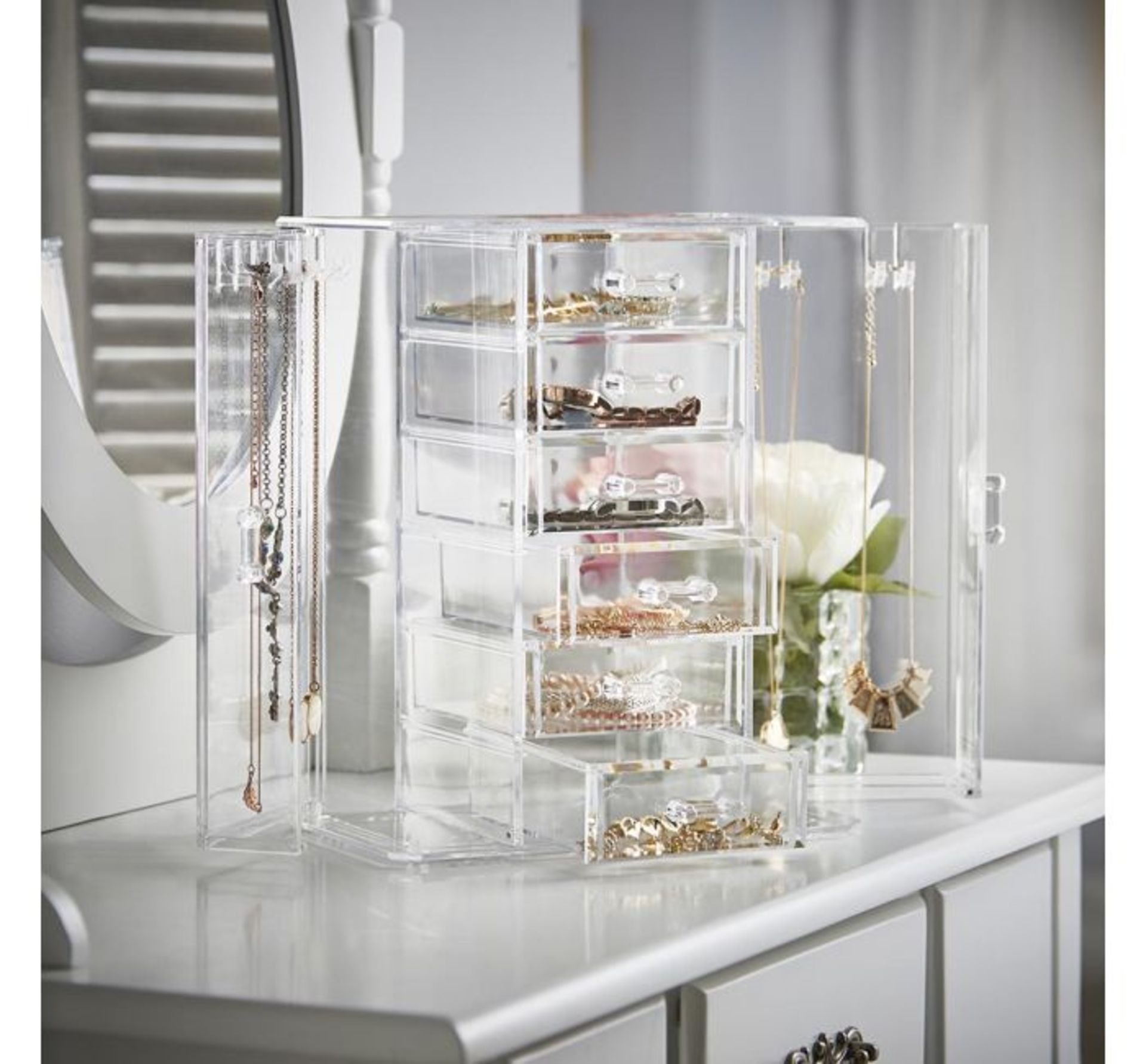 (AP31) Jewellery OrganiserExpanding design features six spacious lined drawers, two side closet...