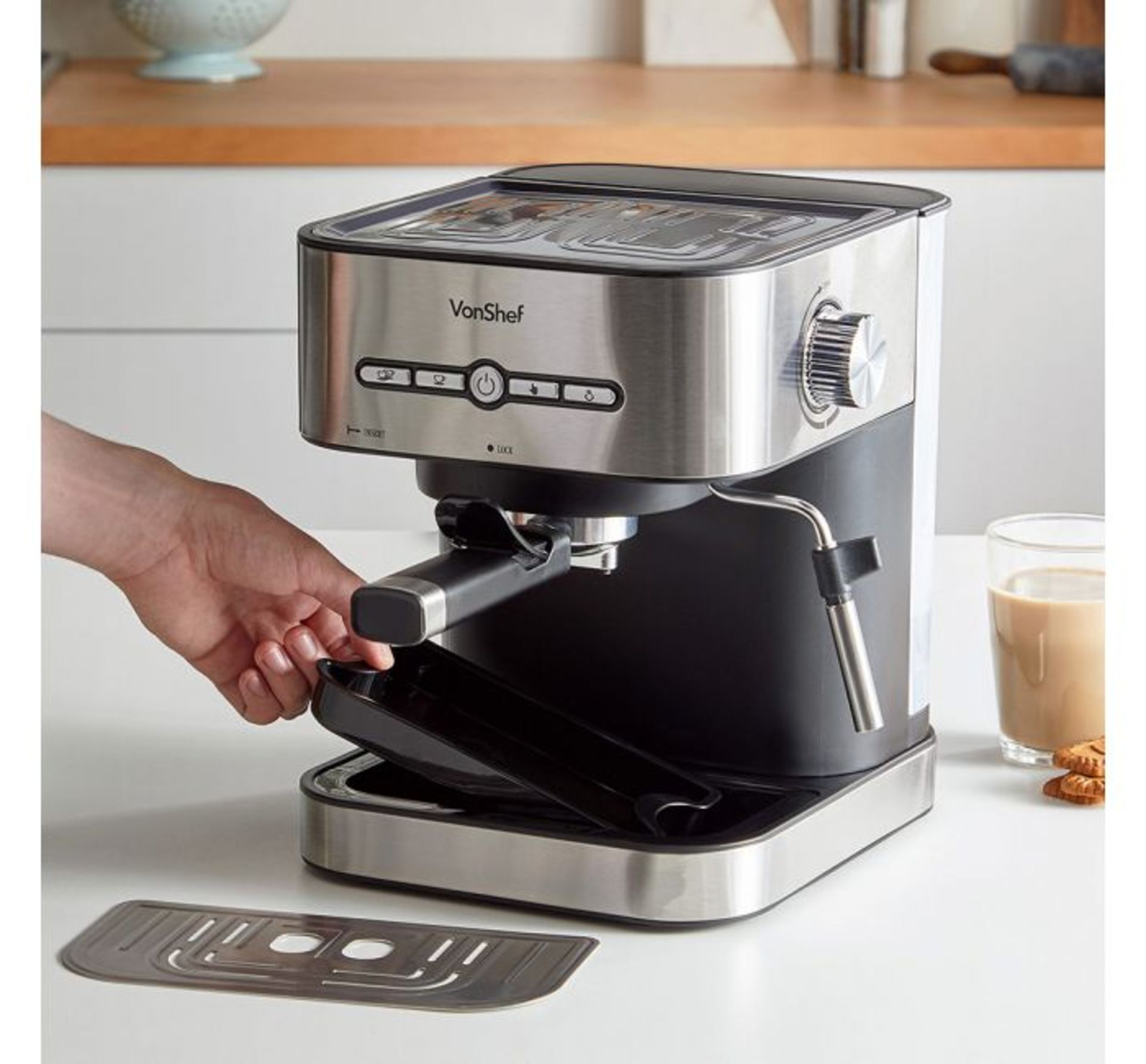 (AP27) 15 Bar Pro Espresso Machine Features a double coffee outlet and a washable/reusable s... - Image 2 of 3