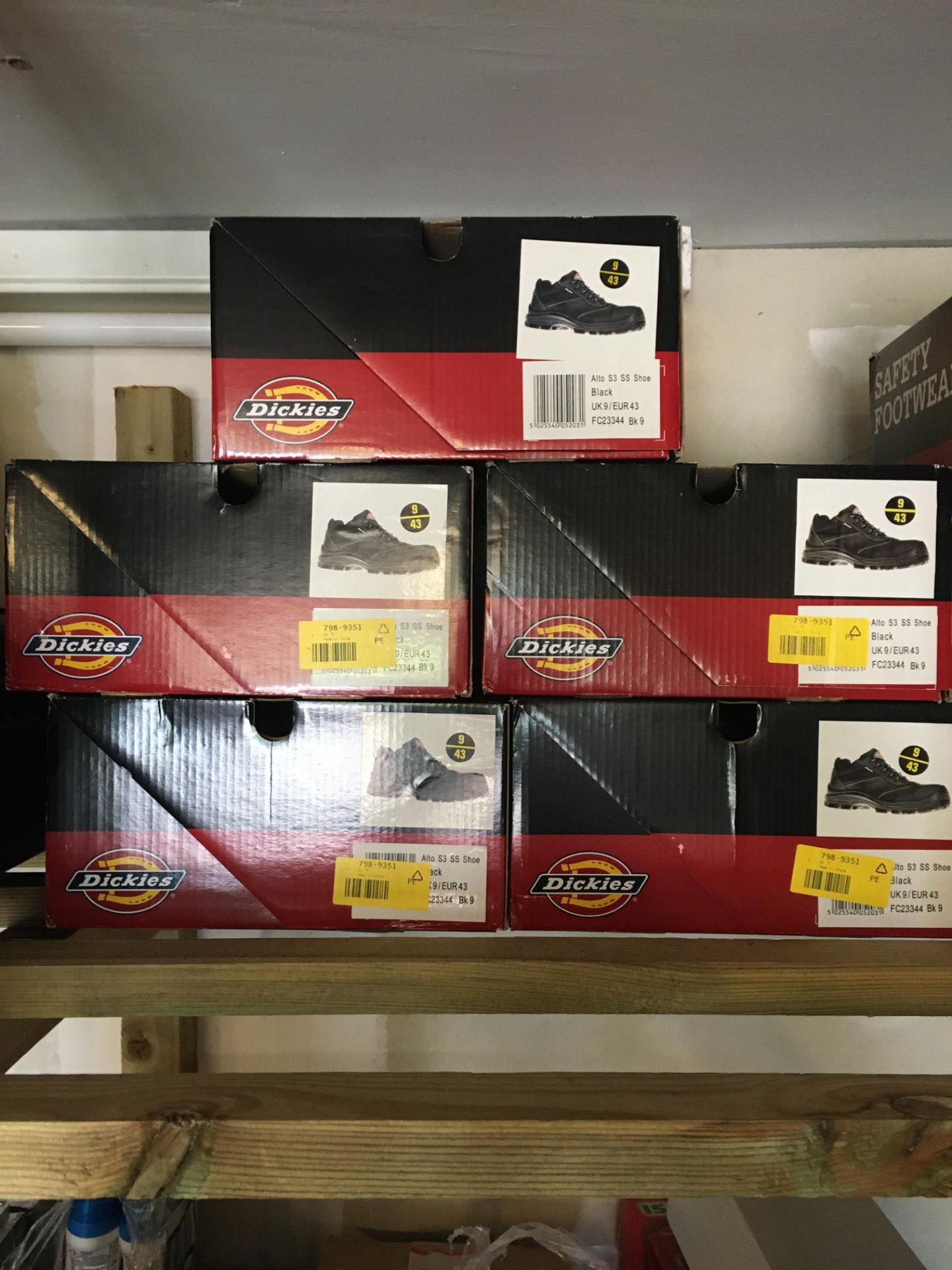 Job lot of 5 pairs of brand new genuine Dickies alto work boots RRP £245 - Image 3 of 3