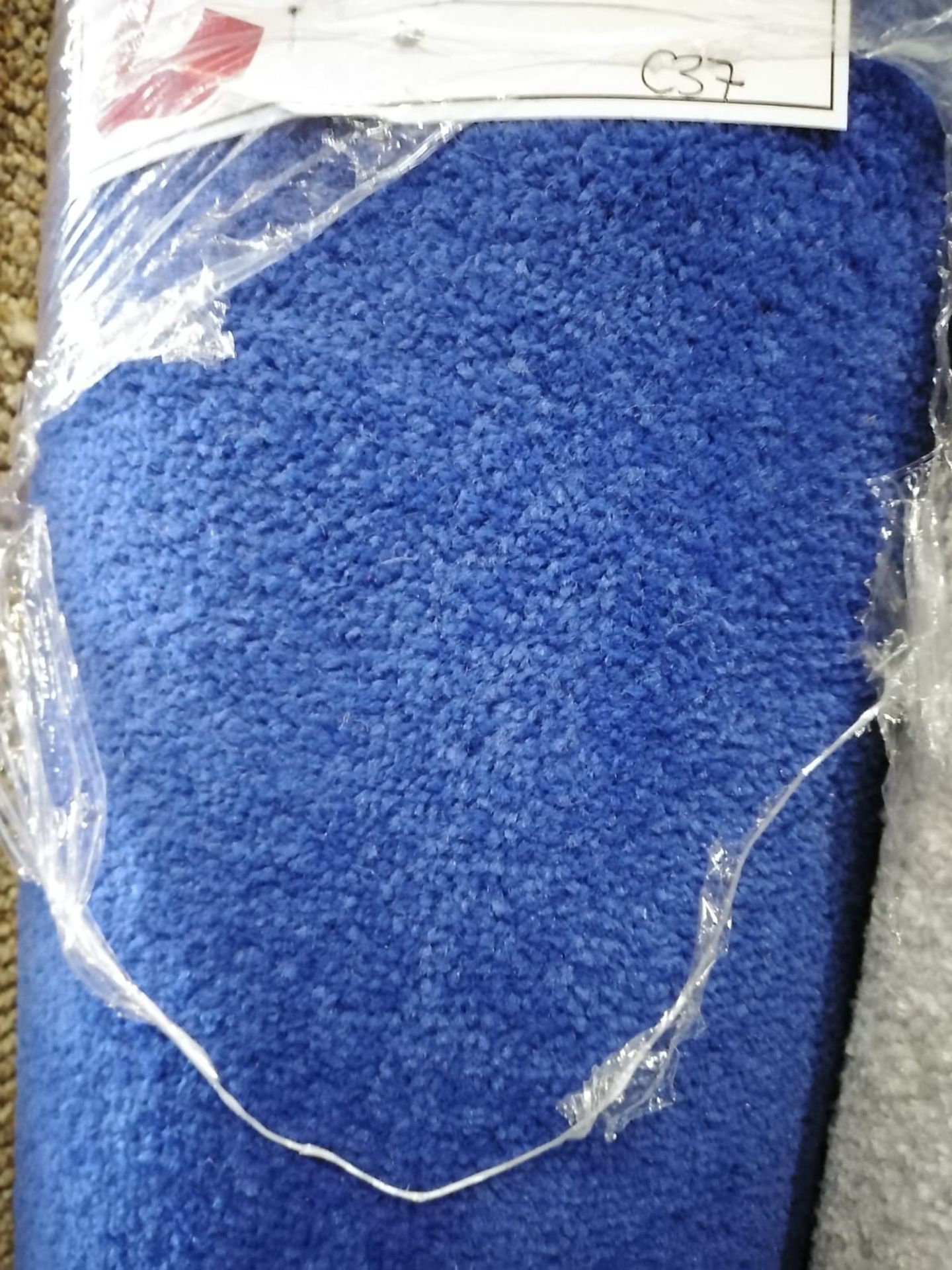 Varkre Blue Polypropylene Carpet 13'X13' (4X4M) - Image 2 of 2