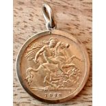 1913 22k Gold Half Sovereign and Detachable Pendant
