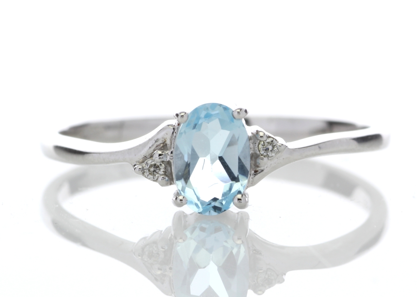 9ct White Gold Diamond and Oval Shape Blue Topaz Ring 0.01 Carats - Image 5 of 9