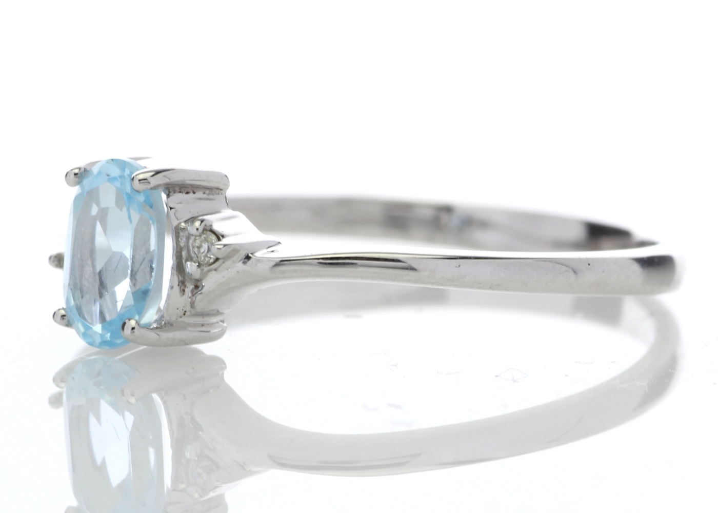 9ct White Gold Diamond and Oval Shape Blue Topaz Ring 0.01 Carats - Image 6 of 9