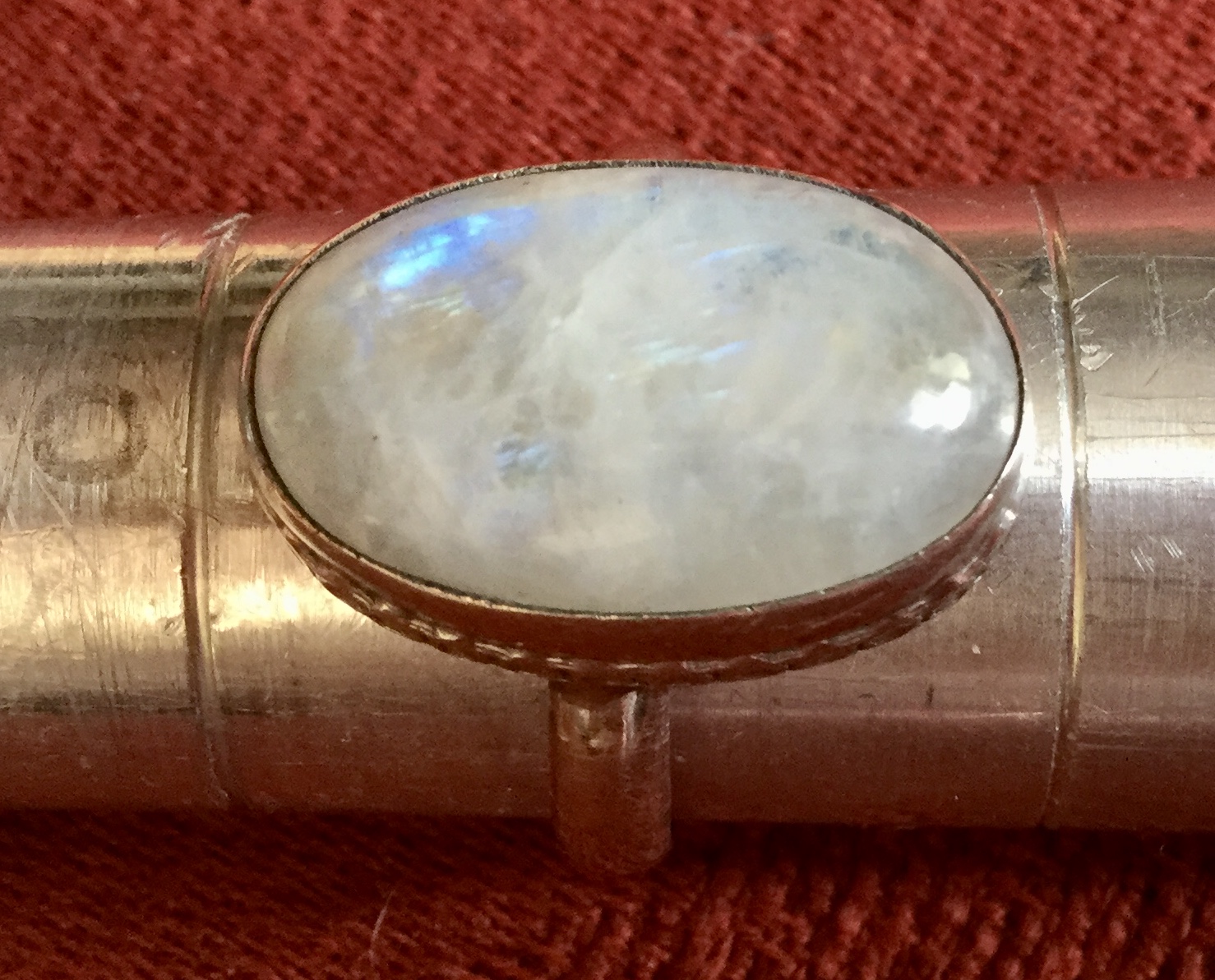 Large Silver Ring Moonstone. 925 Stamped. Size Q - Image 5 of 5