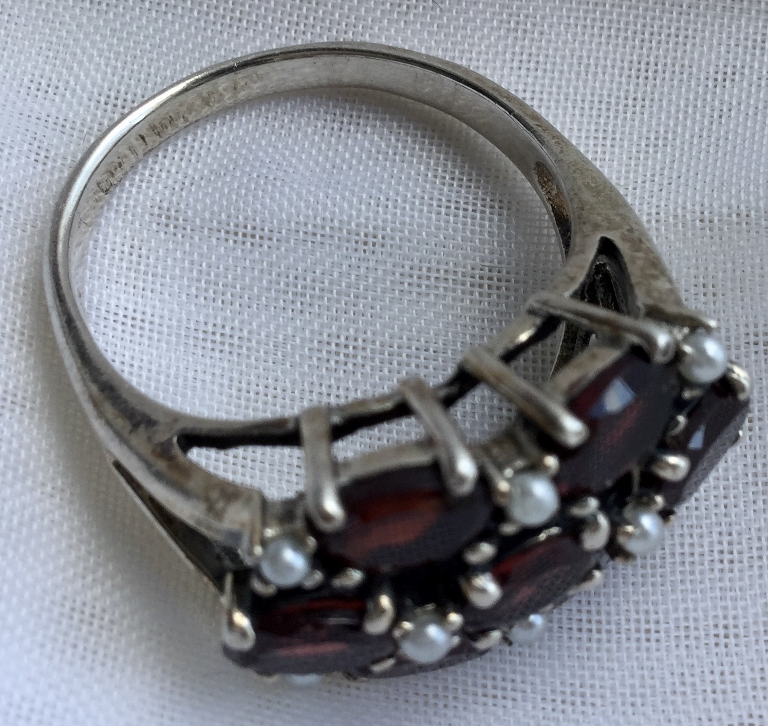 Garnet Dress Ring. 925 Silver Stamped - Image 2 of 4