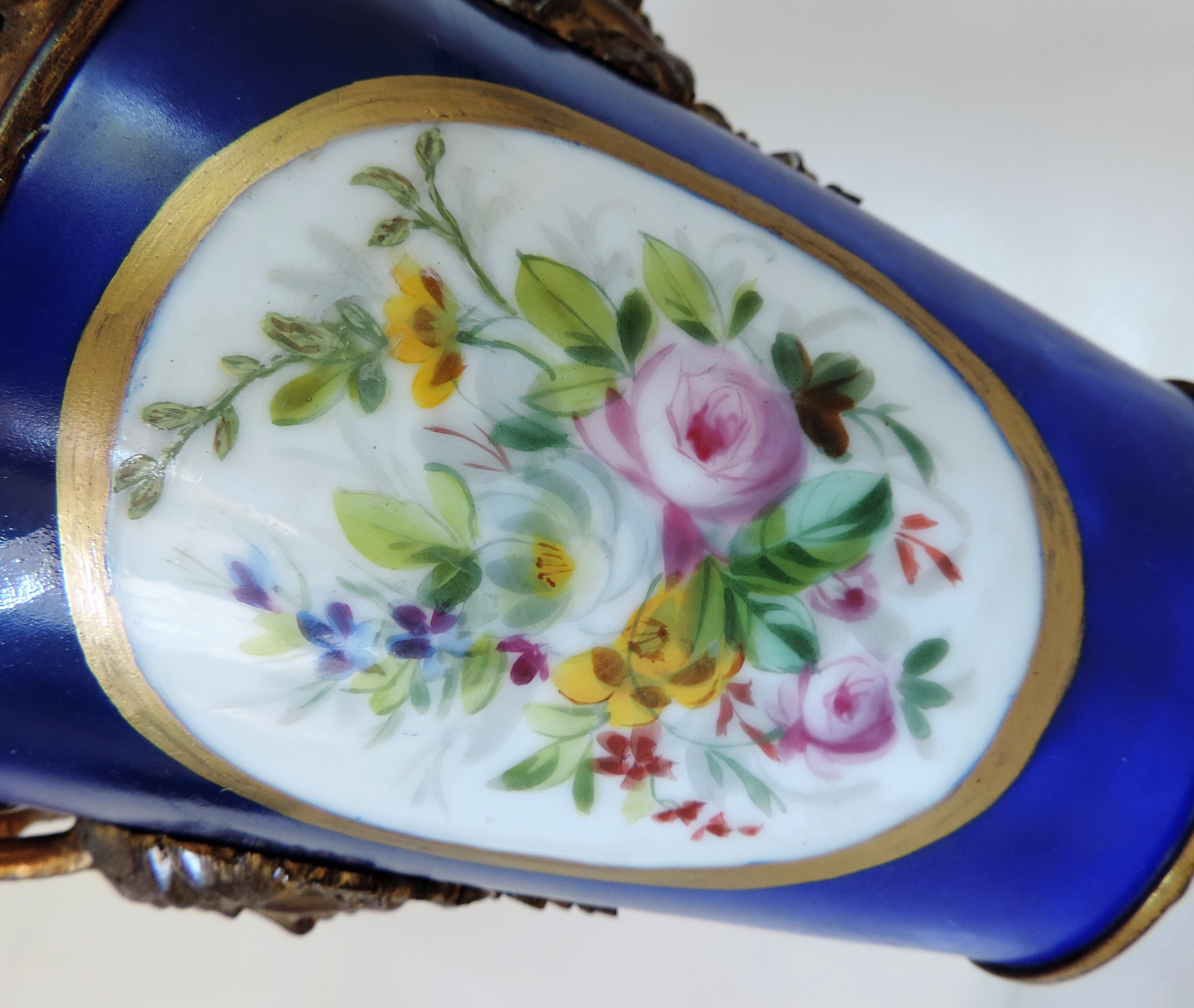 Antique Sevres Vincennes Porcelain Lidded Urn c. 1750 Interlaced L Sevres Mark - Image 4 of 9