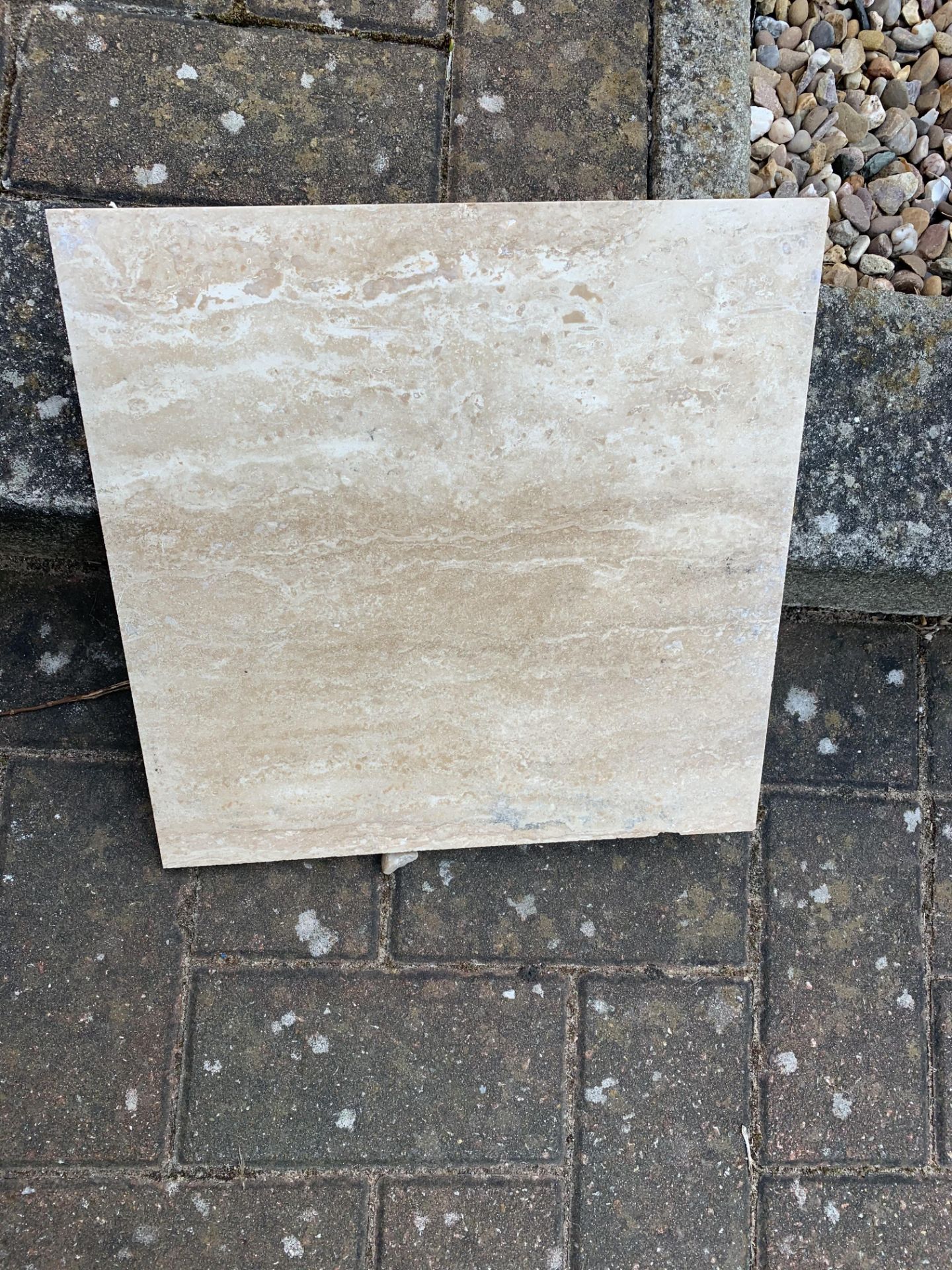 Ivory Vein Cut Travertine Tiles - 305 x 305mm - Image 2 of 2