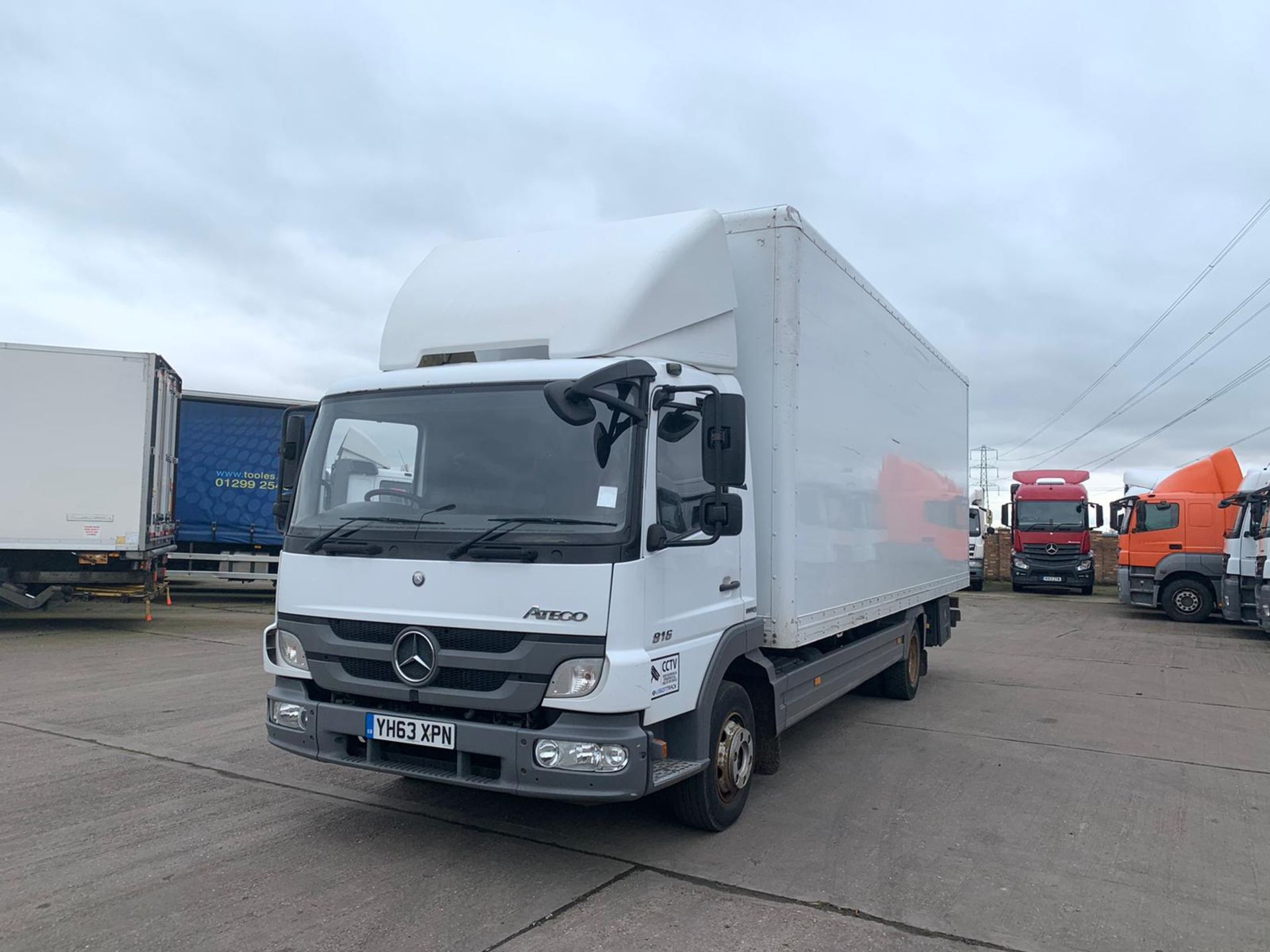 Mercedes Atego 816 24ft Box With Roller Back Door - Image 2 of 6