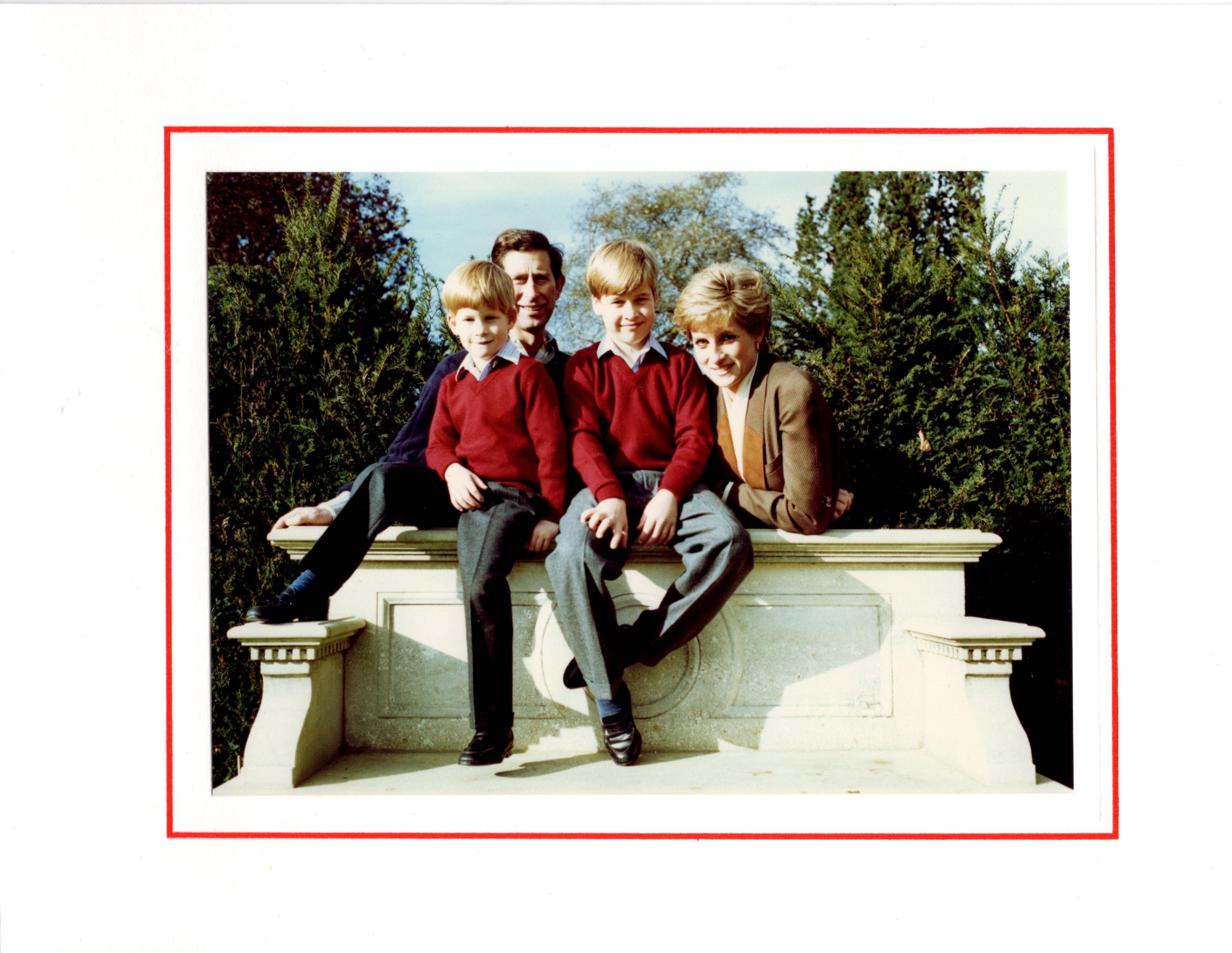 Rare Princess Diana & Prince Charles 1990 Christmas Card with Original Envelope - Image 4 of 7