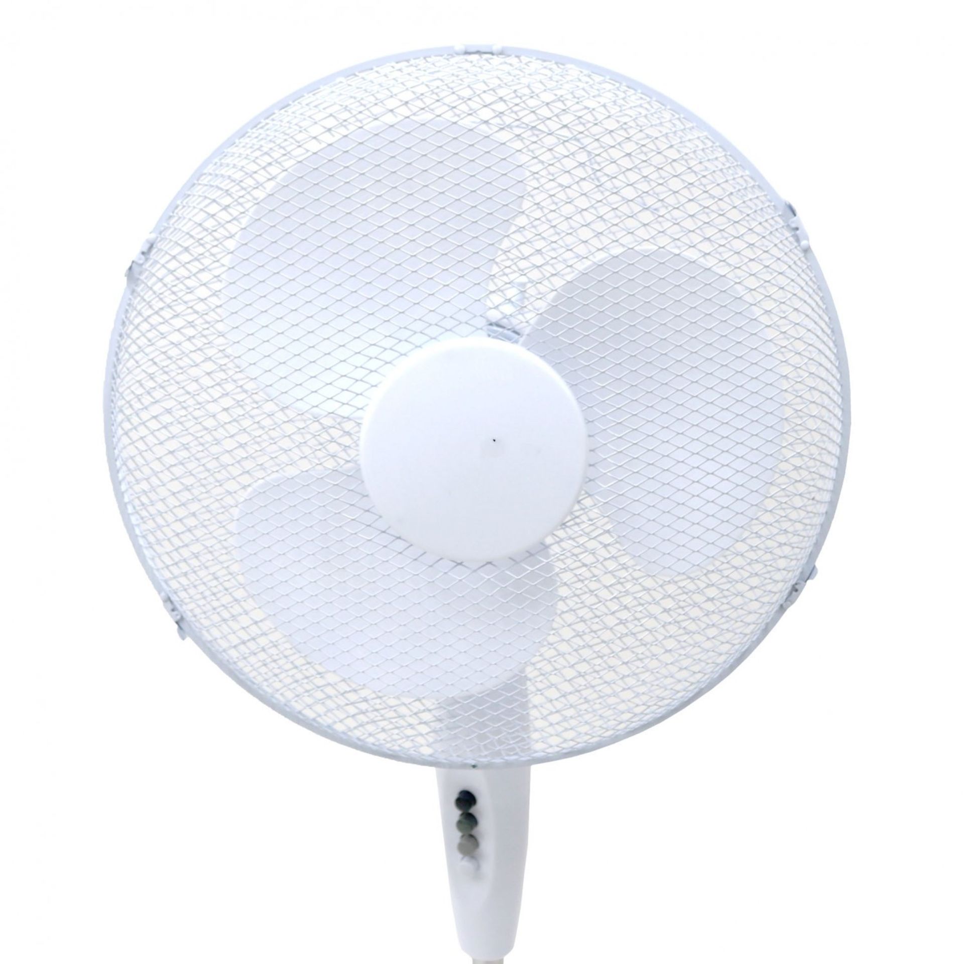 (TD91) 16" Oscillating Pedestal Electric Fan The fan head oscillates and tilts which me... - Image 2 of 2