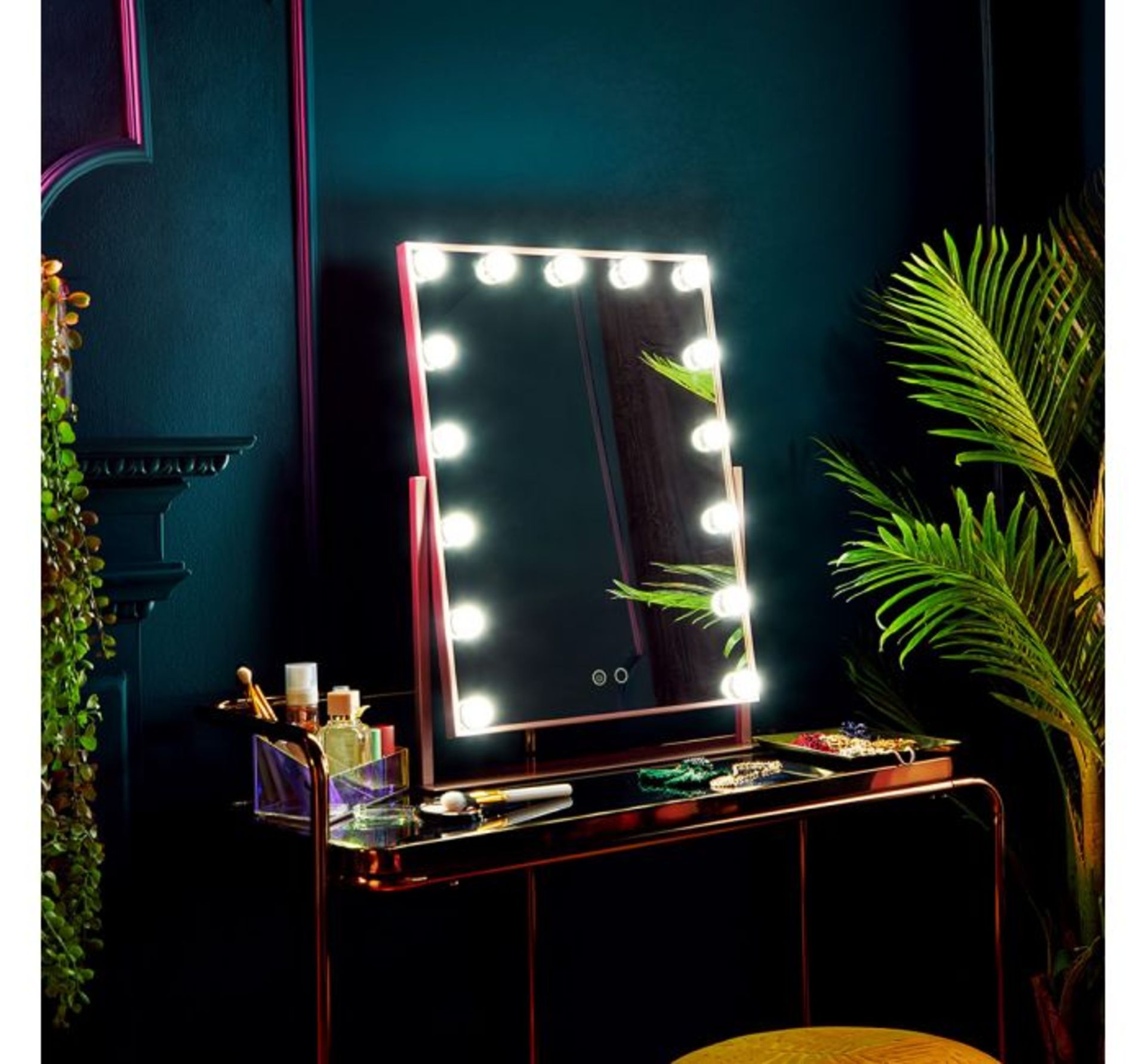 (TD15) Champagne Hollywood Mirror Framed by 15 LED lights to offer illumination from every ang... - Image 3 of 3