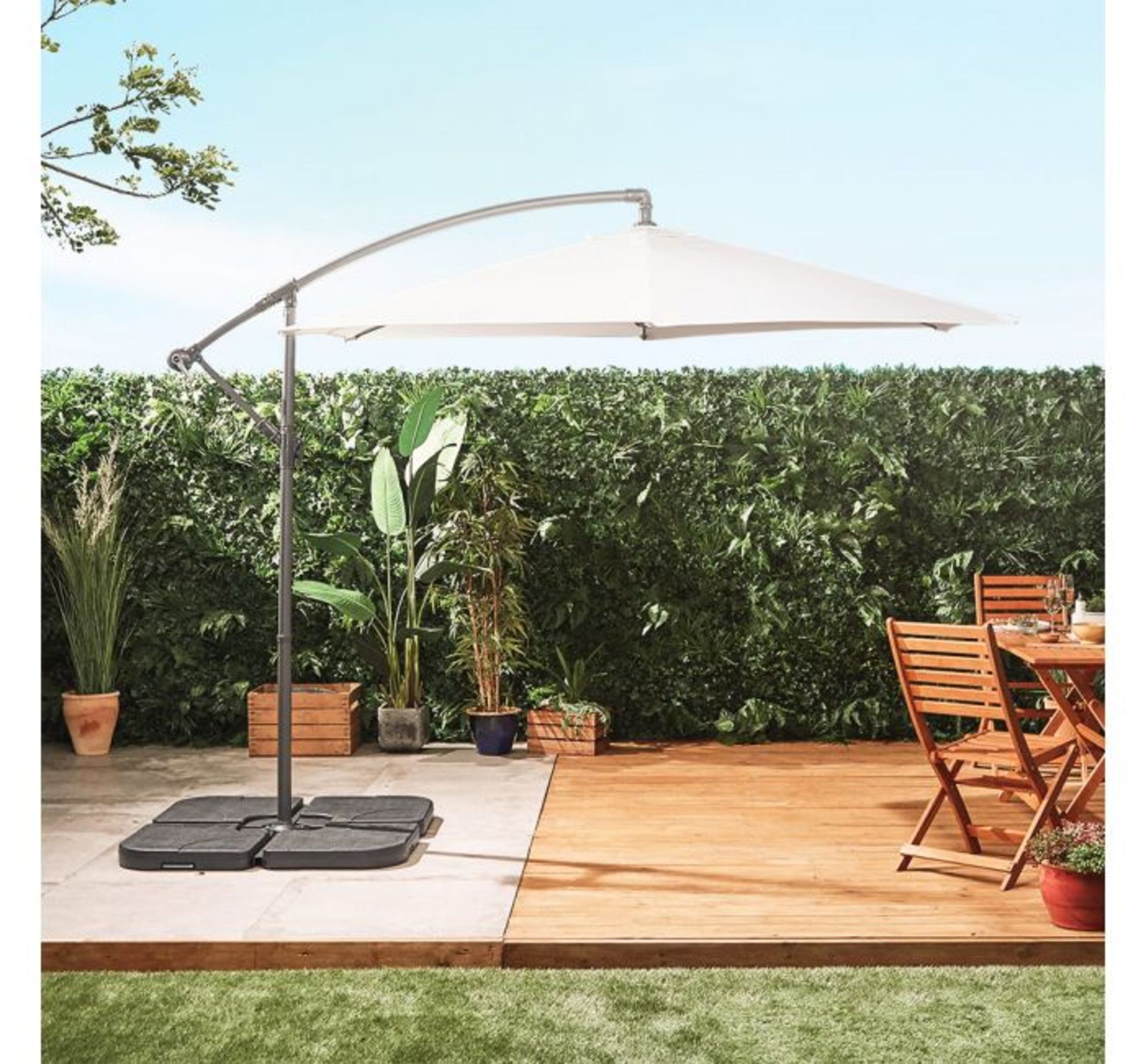 (TD39) 3M Overhanging Garden Parasol in Ivory . Parasol Size: 310 X 290 X 240cm (Canopy Diamete...