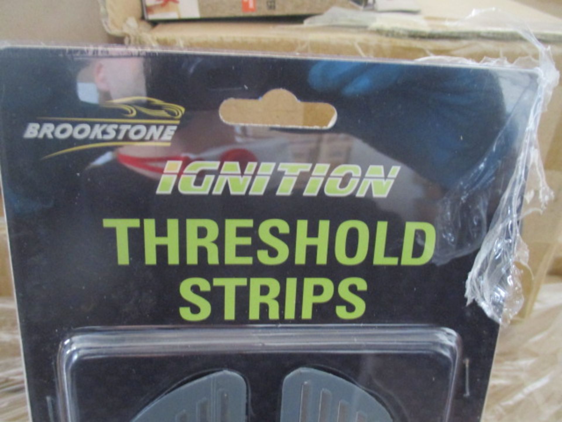 200 Sets Of Brand New Brookstone Ignition Threshold Sets - Image 3 of 4