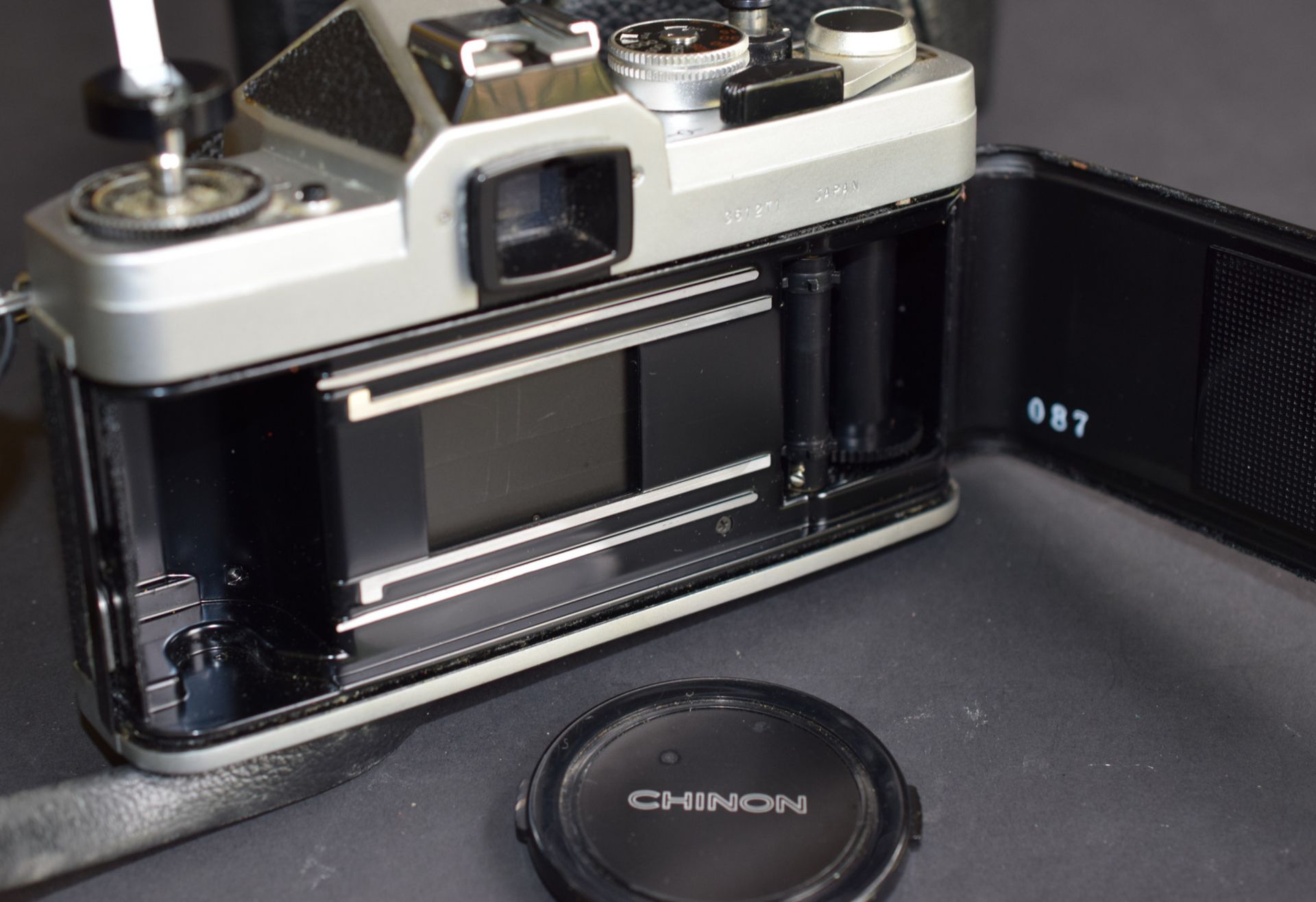 Vintage 35mm Chinon CX11 Camera And Lens - Image 3 of 3