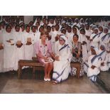 Royalty Princess Diana Touching Moment with Nuns of Mother Theresa's Mission India Calcutta 1992