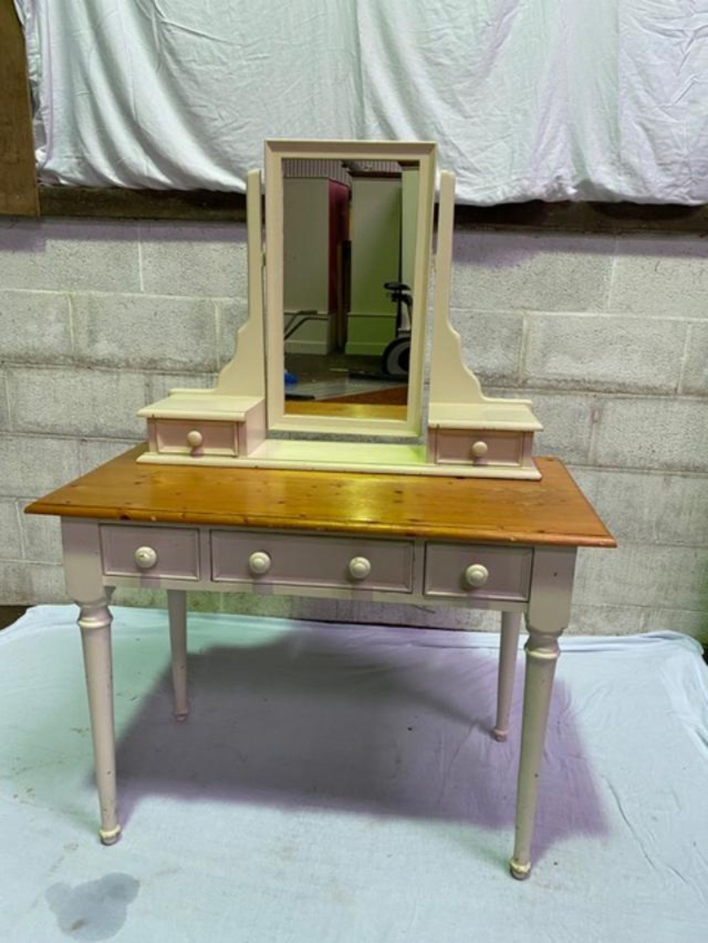 Pine Solid Dressing Table & Mirror - Image 2 of 4