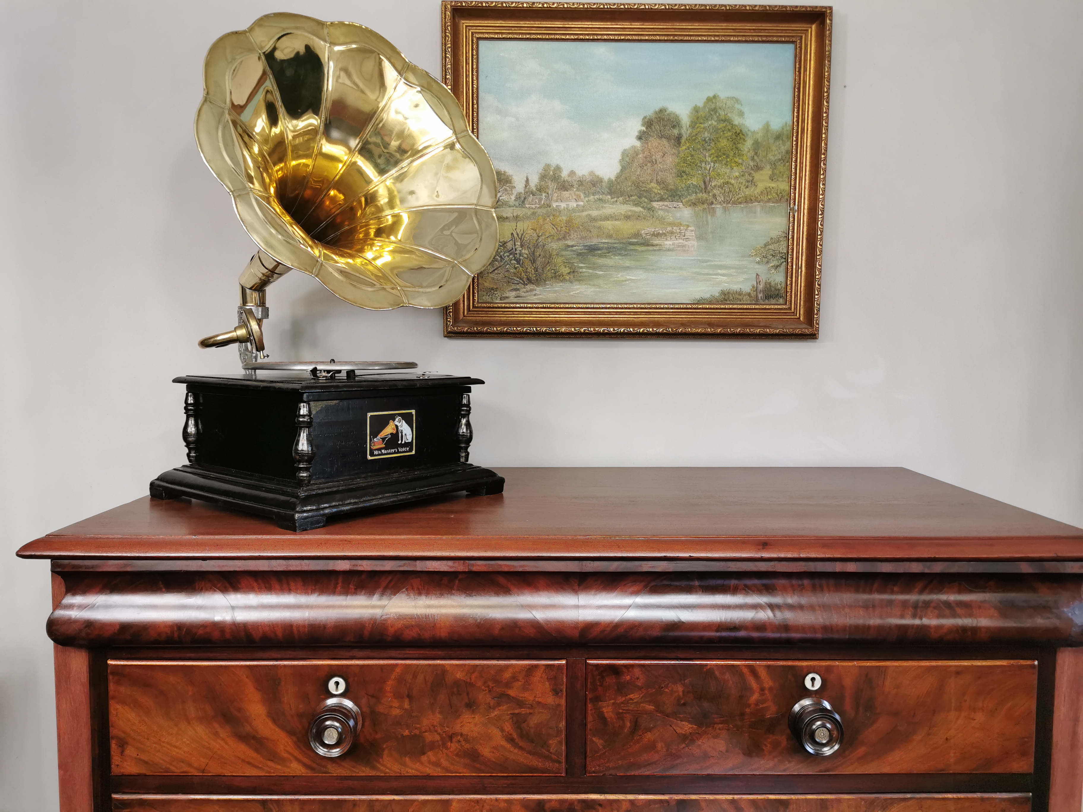 His Master's Voice Style Beautiful Gramophone