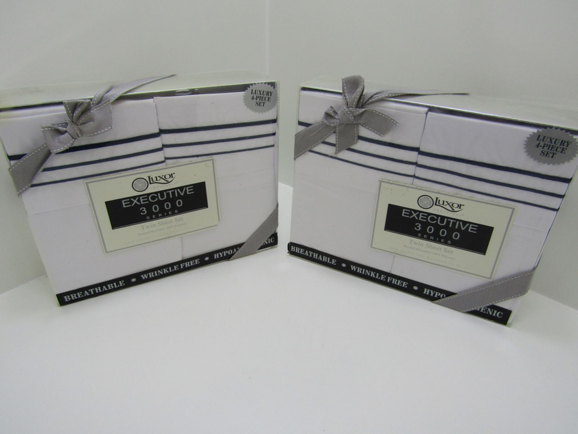 2x Sheet Sets. Single Bed. White with Navy Lines - Image 2 of 3