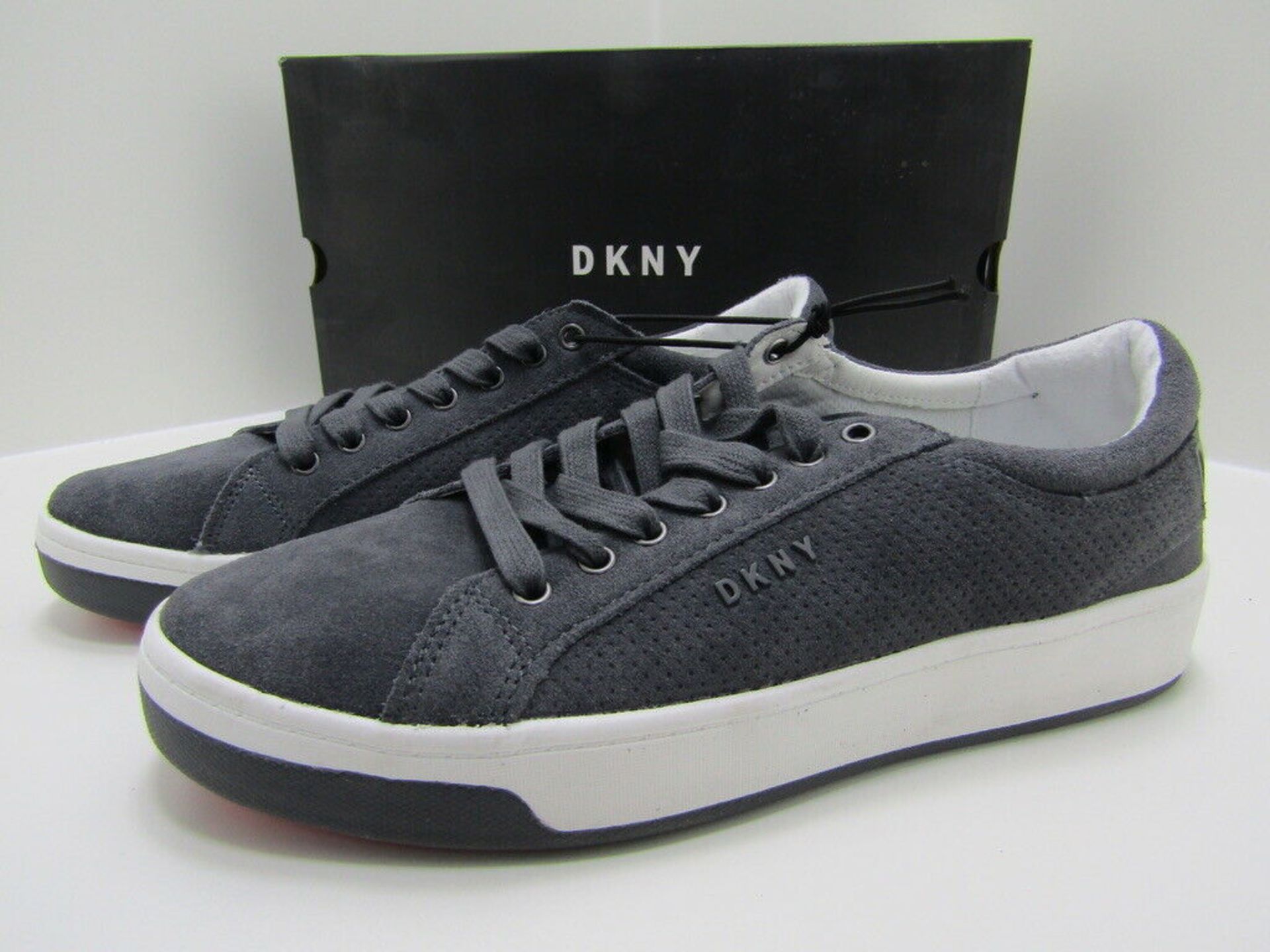 1 Pair of DKNY Samson Deck Shows. Grey. UK Size 7