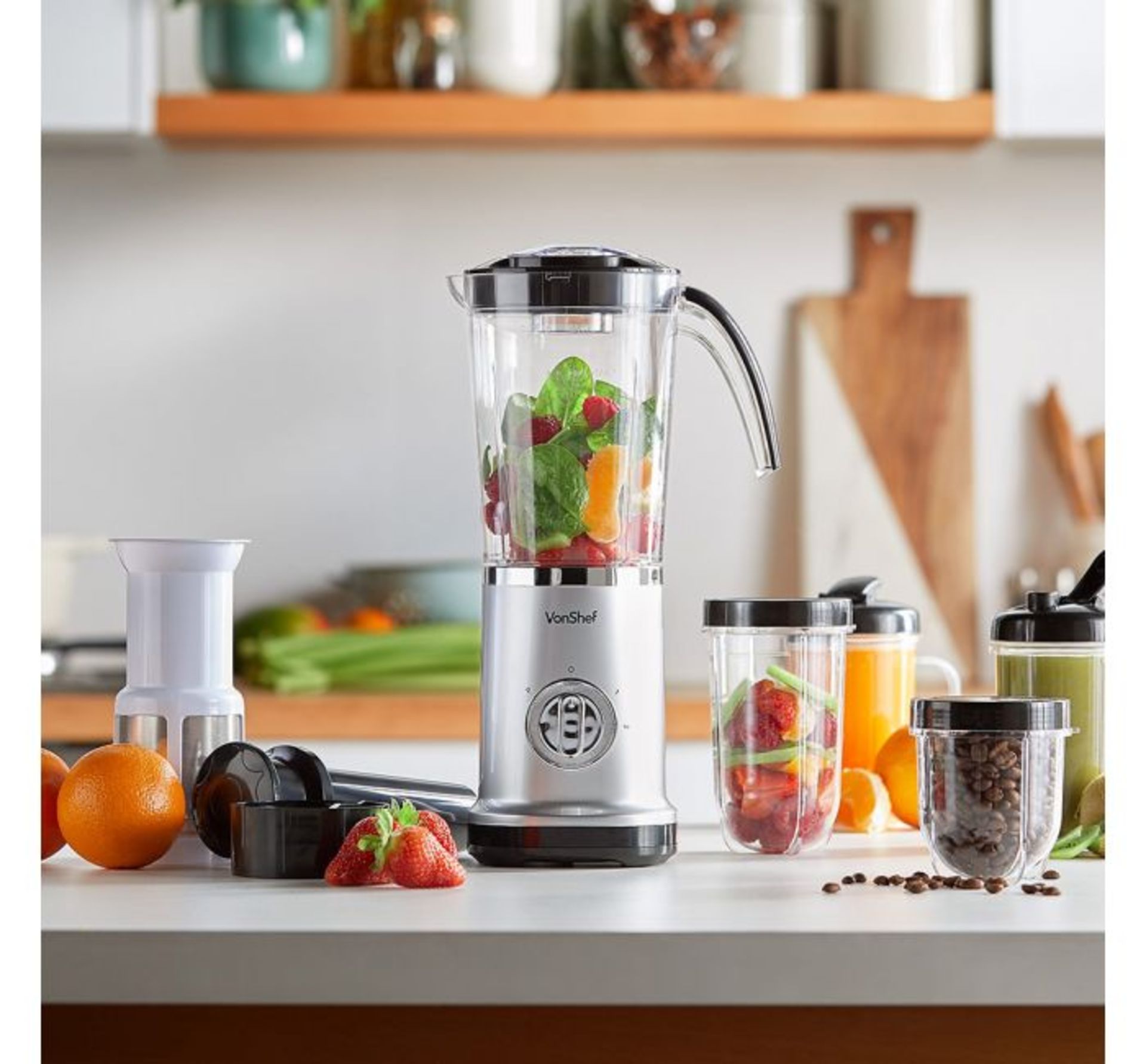 (OM35) 4-in-1 Blender Includes attachments for blending, grinding and juicing, as well as stro...