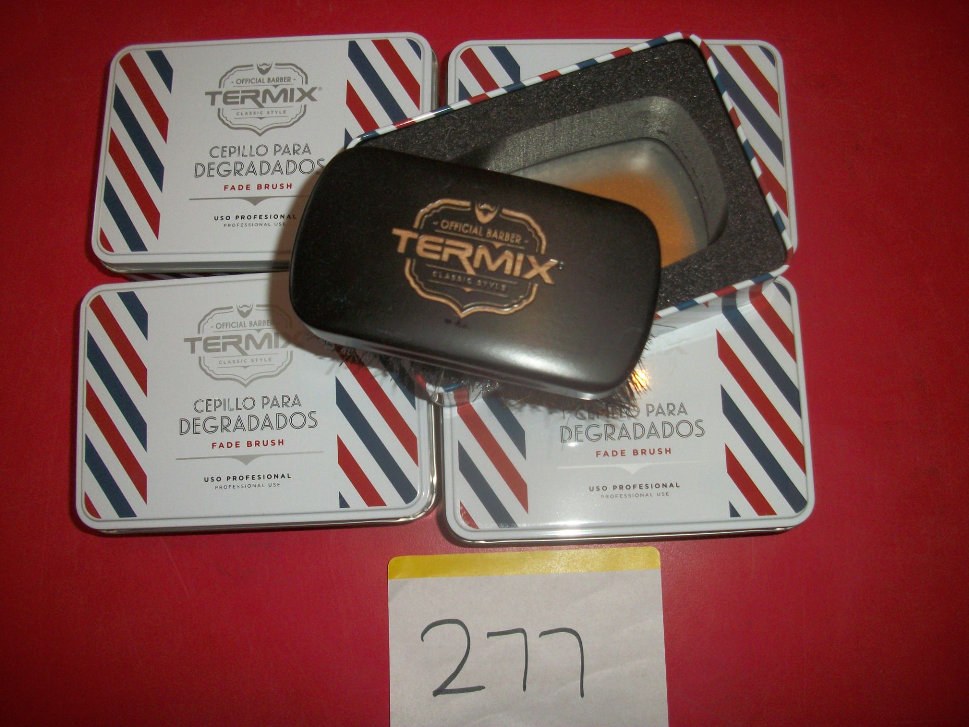 5 x Official Barber Termix Fade Brush - Image 2 of 2