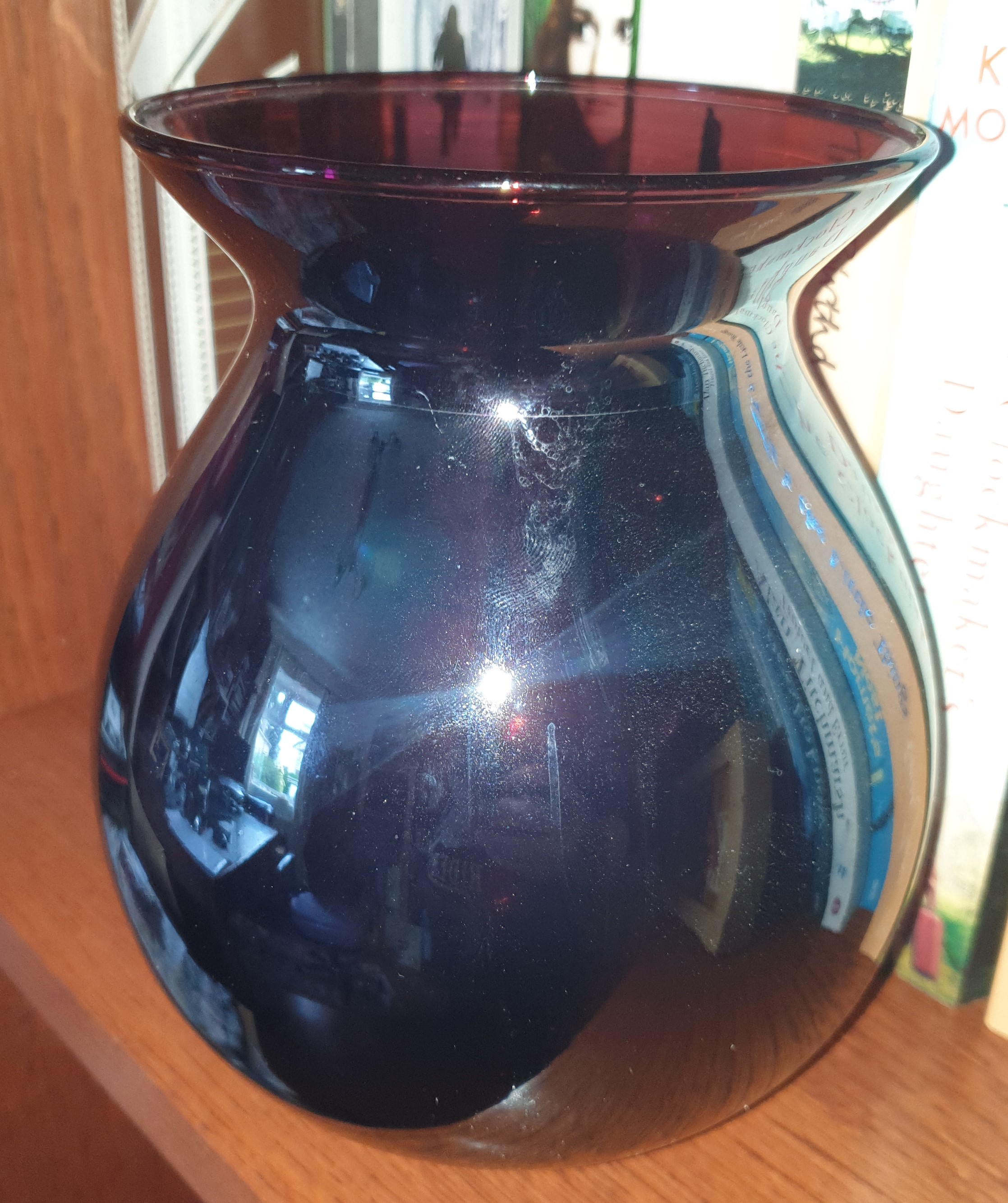 Purple Iridescent Glass Vase - Image 2 of 2
