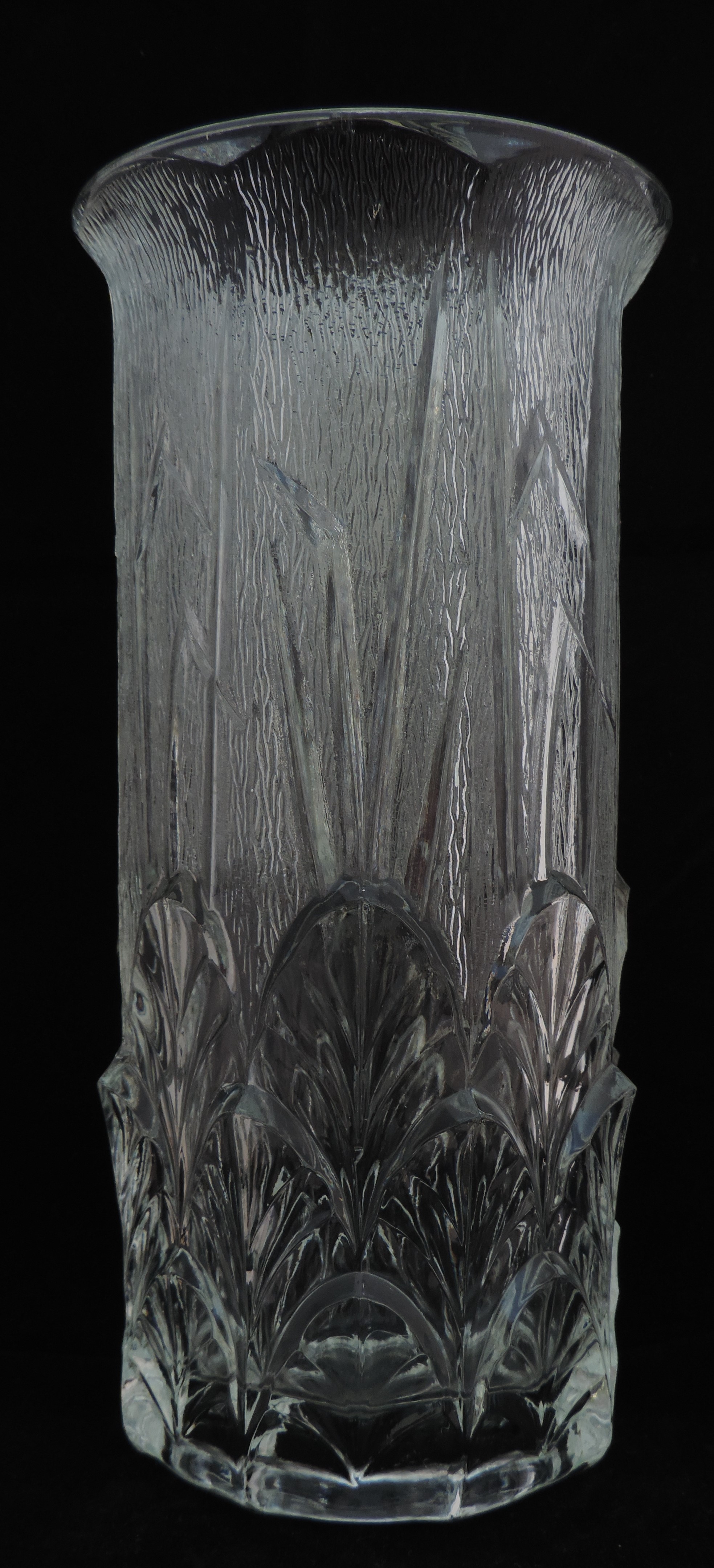 Vintage Italian Heavy Glass Vase By Fidenza - Image 2 of 3