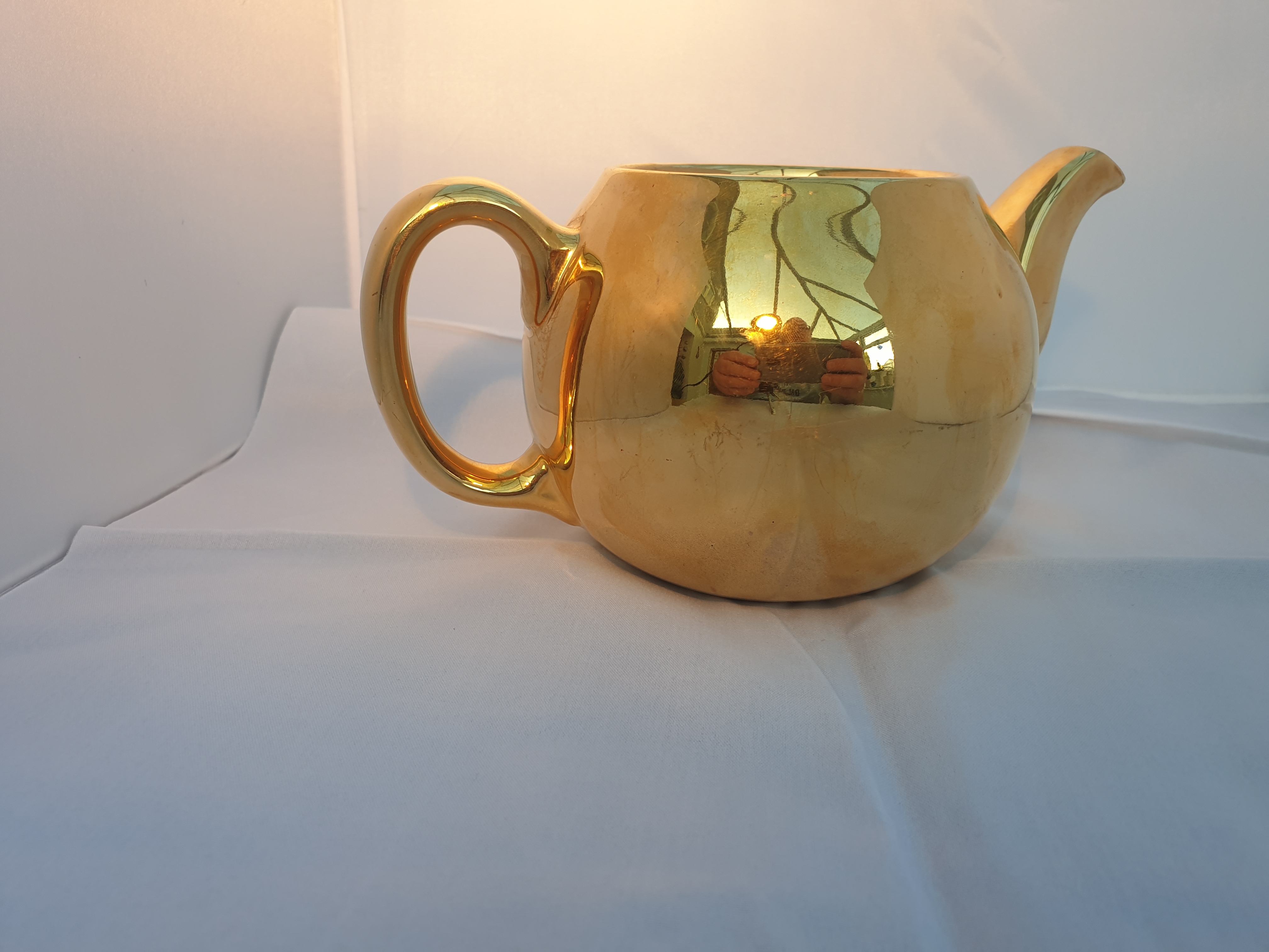 Royal Worcester Gold Teapot - Image 2 of 5