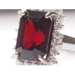 Exceptional Certified Natural Vvs Red Spinel 4.24 Ct And Diamonds 18K Gold Ring .