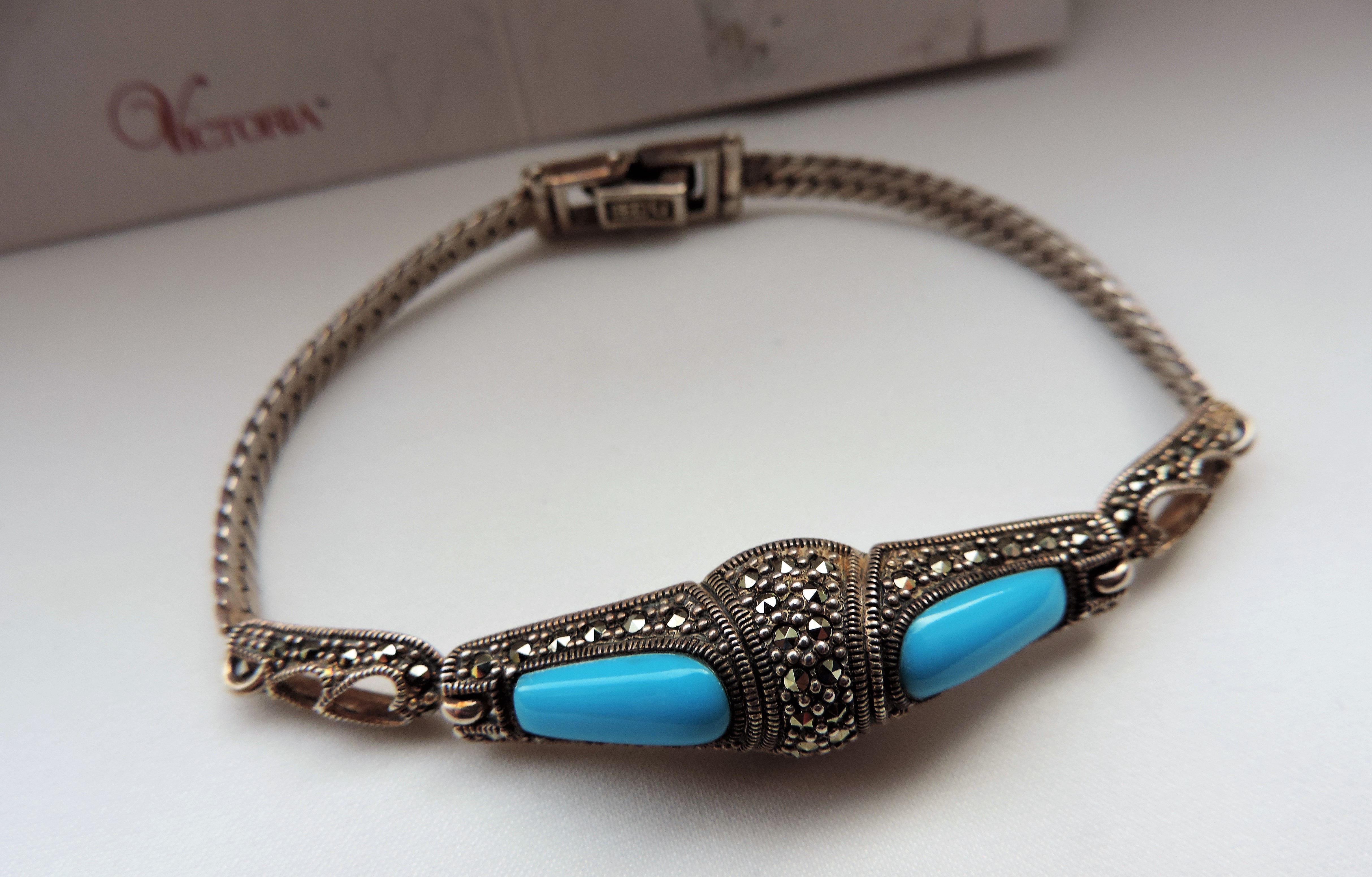 Silver And Turquoise Bracelet 13.3 Grams