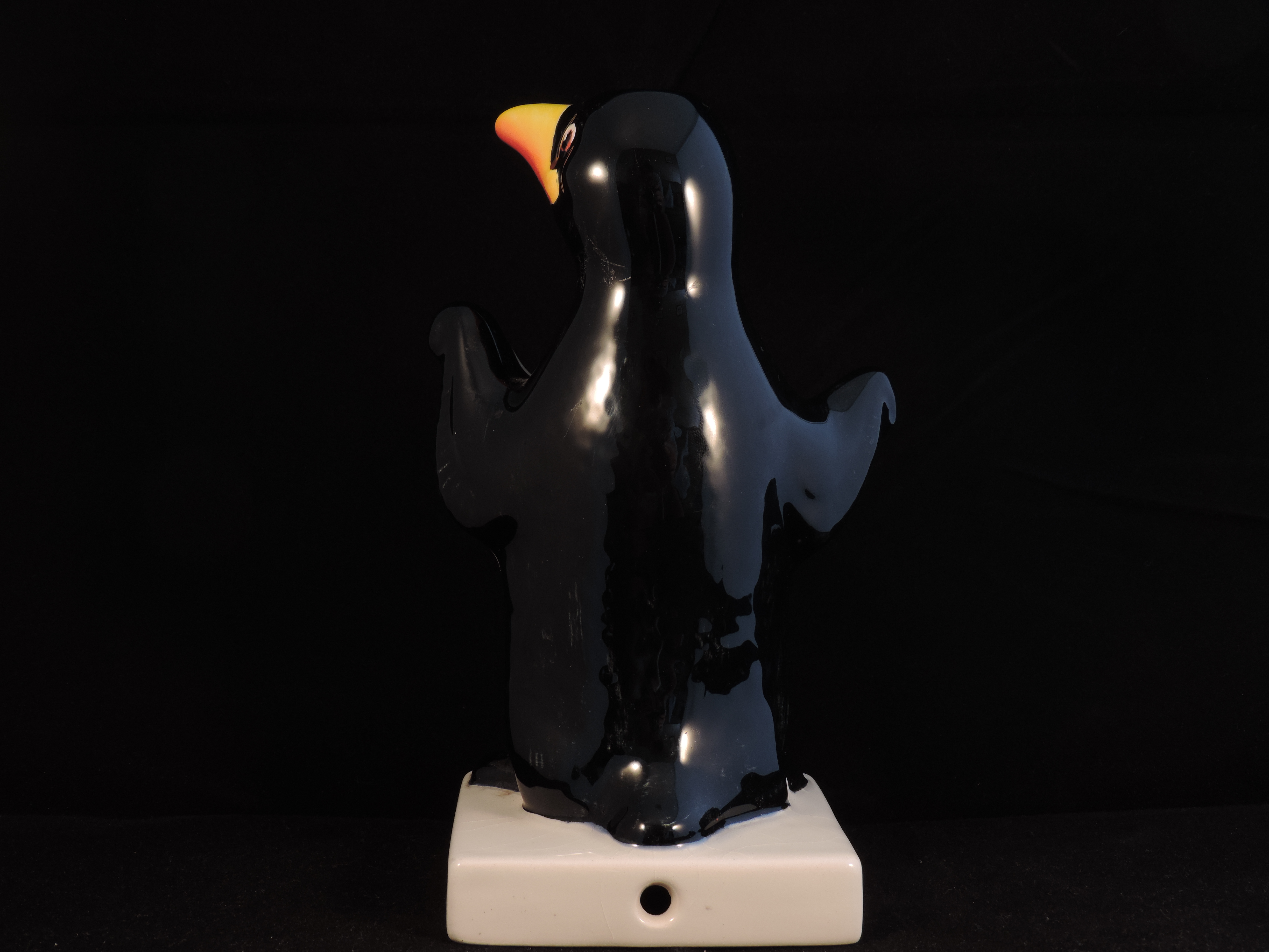 Carlton Ware Ceramic Guinness Penguin Lamp - Image 2 of 6