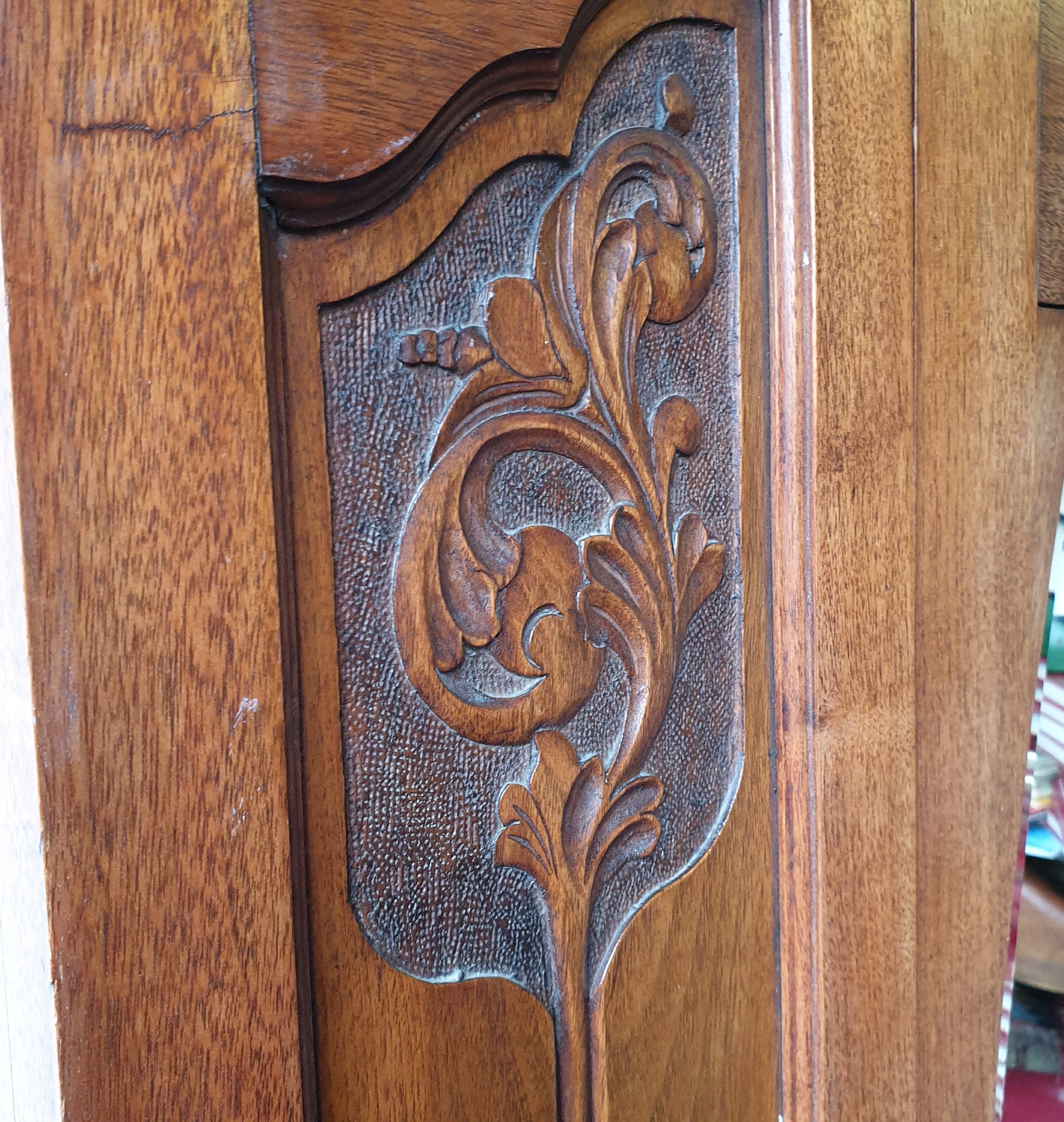 Antiques Victorian / Edwardian Hardwood Wardrobe With Bevelled Glass Door Mirror - Image 2 of 3