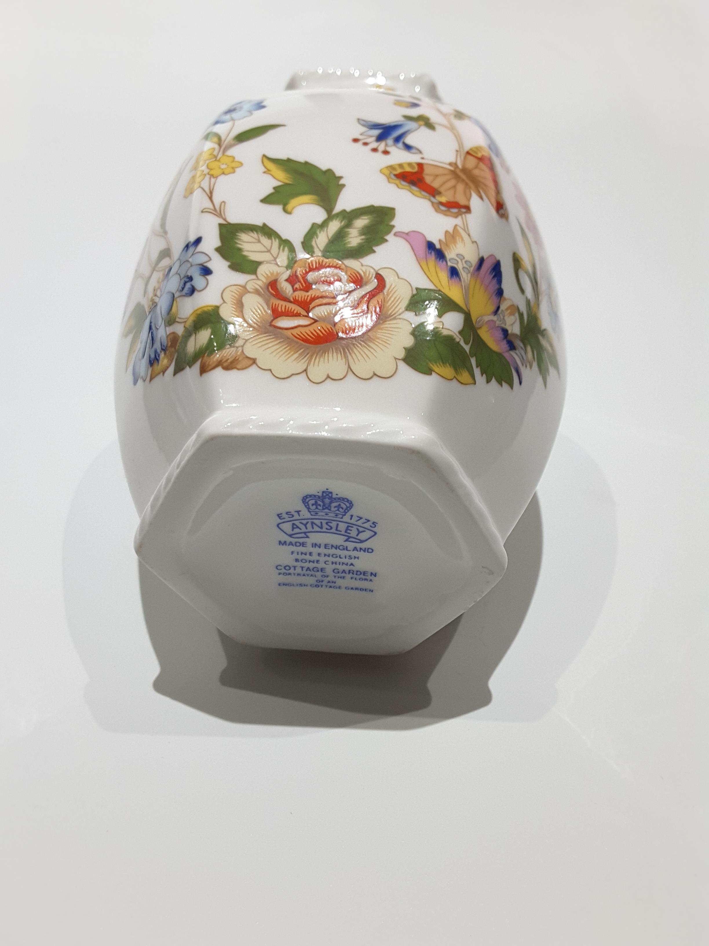 Aynsley Cottage Garden Hexagonal Vase - Image 6 of 6