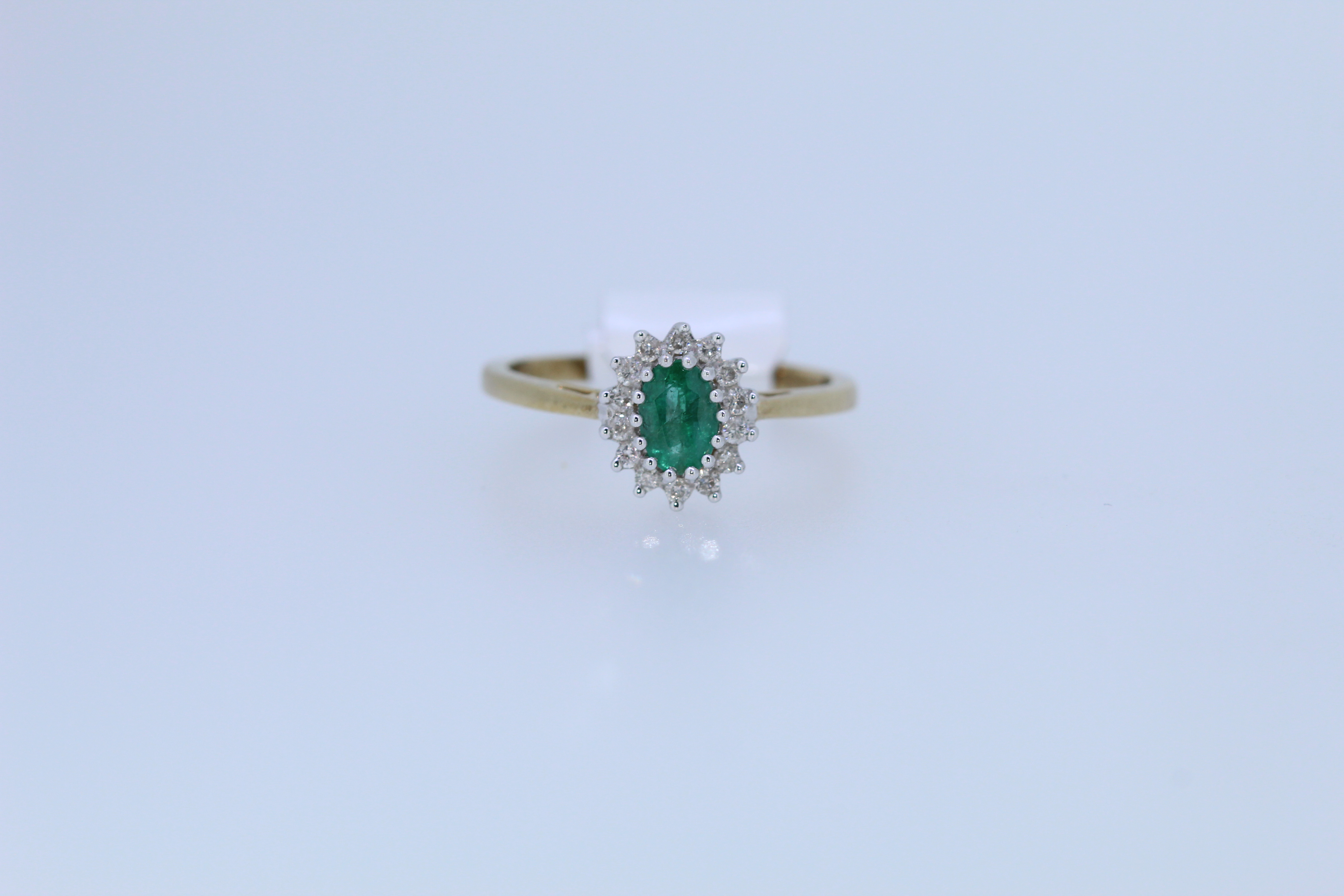 9ct Yellow Gold Emerald And Diamond Ring - Image 4 of 5