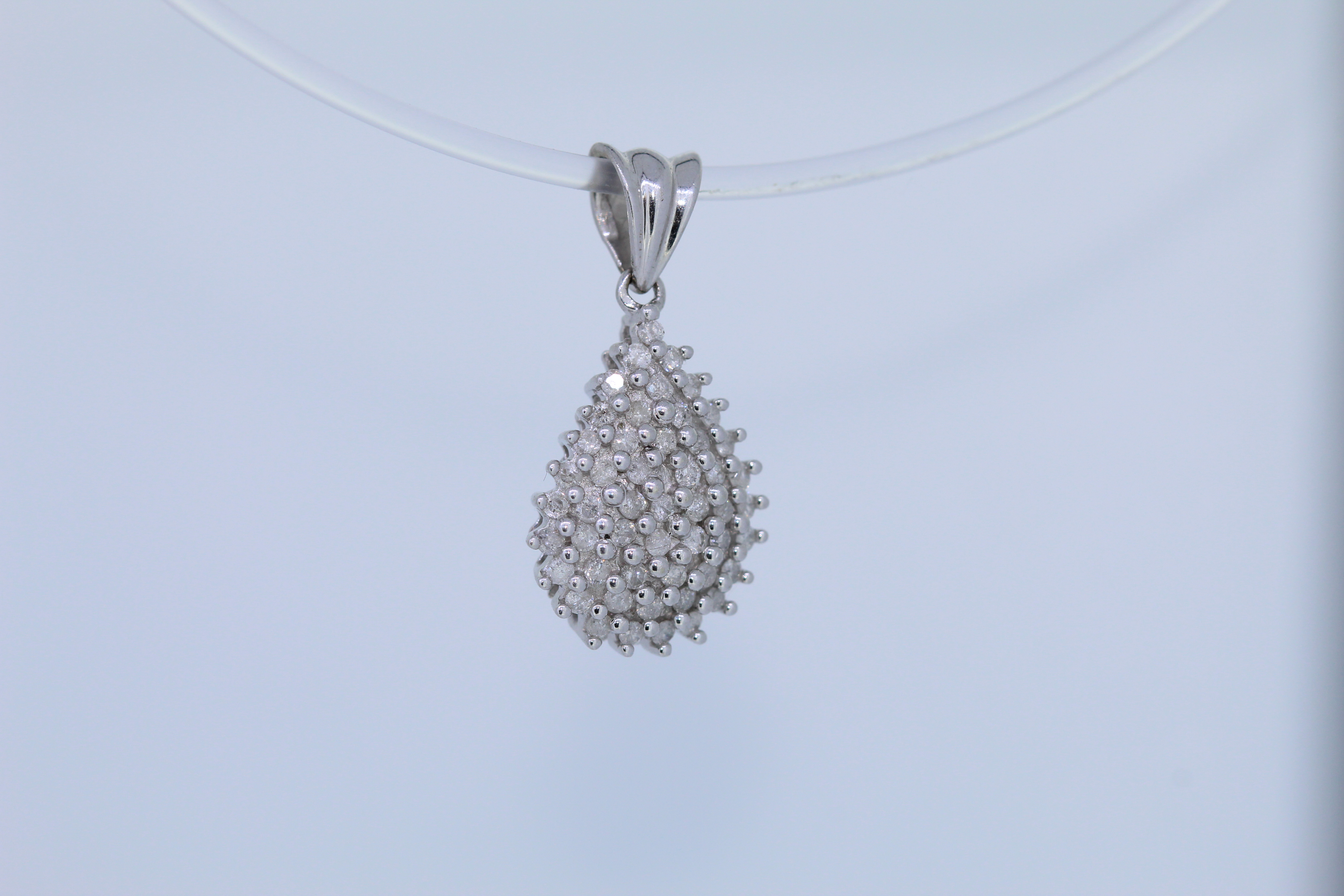 9ct Hallmark White Gold Diamond Cluster Pendant - Image 4 of 4