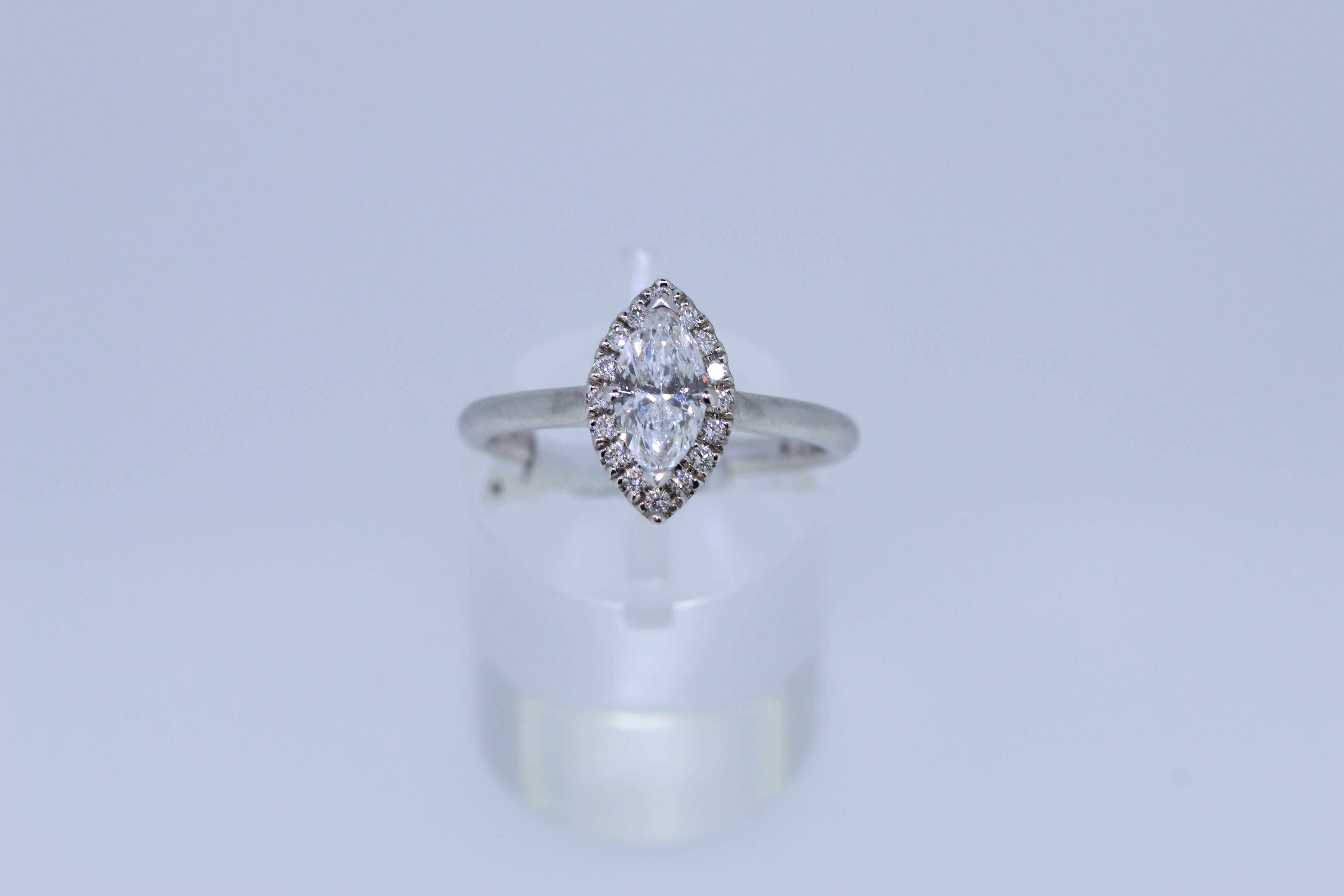 18ct Hallmarked White Gold Marquise Cut Diamond Ring