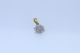 18ct Hallmark Diamond Cluster Pendant